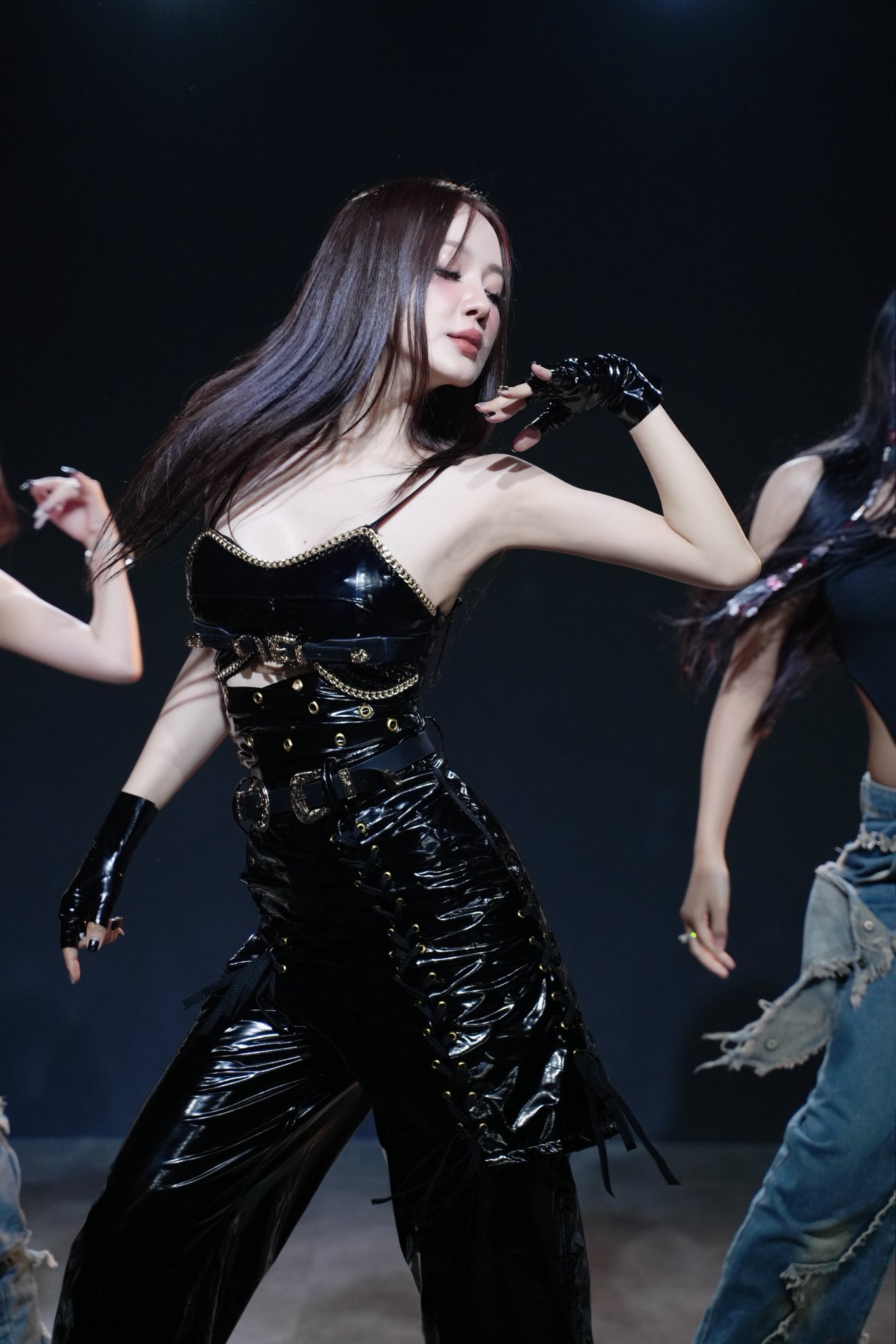 Bạn gái kín tiếng của Liên Bỉnh Phát: Cựu thành viên Mắt Ngọc, gợi cảm như Triệu Lệ Dĩnh- Ảnh 3.