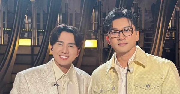 Khung hình Đan Trường - Tô Hữu Bằng hội ngộ gây bão mạng, thu hút 24.000 lượt like nhưng sự thật là gì? 27 Khung hình Đan Trường - Tô Hữu Bằng hội ngộ gây bão mạng, thu hút 24.000 lượt like nhưng sự thật là gì? 504344148590486914079681974928036154548548n 1749215701579 17492157029141988649072 271 0 778 968 crop 17492159879591929170649jpg