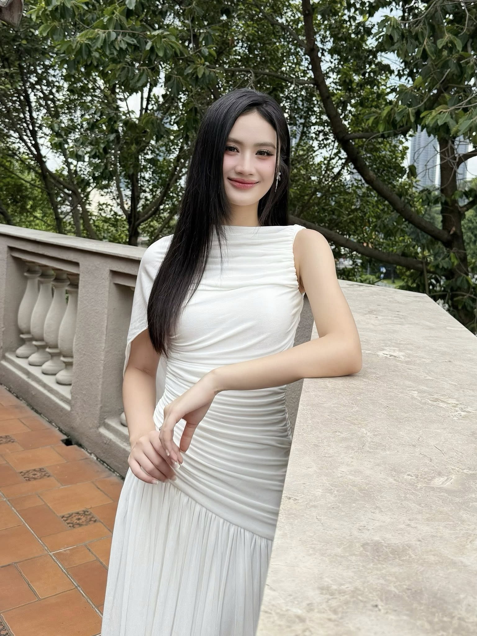 Hoa hậu Ý Nhi bất ngờ thông báo nóng về mối quan hệ hiện tại với bạn trai Anh Kiệt!- Ảnh 1.