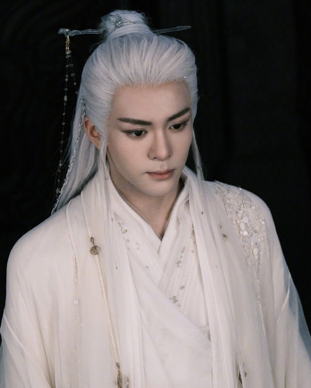Nam chính phim cổ trang hot nhất hiện tại: Nhan sắc ngoài đời đẹp cực phẩm, tiếc là diễn quá buồn ngủ!- Ảnh 7. Nam chính phim cổ trang hot nhất hiện tại: Nhan sắc ngoài đời đẹp cực phẩm, tiếc là diễn quá buồn ngủ!- Ảnh 7.