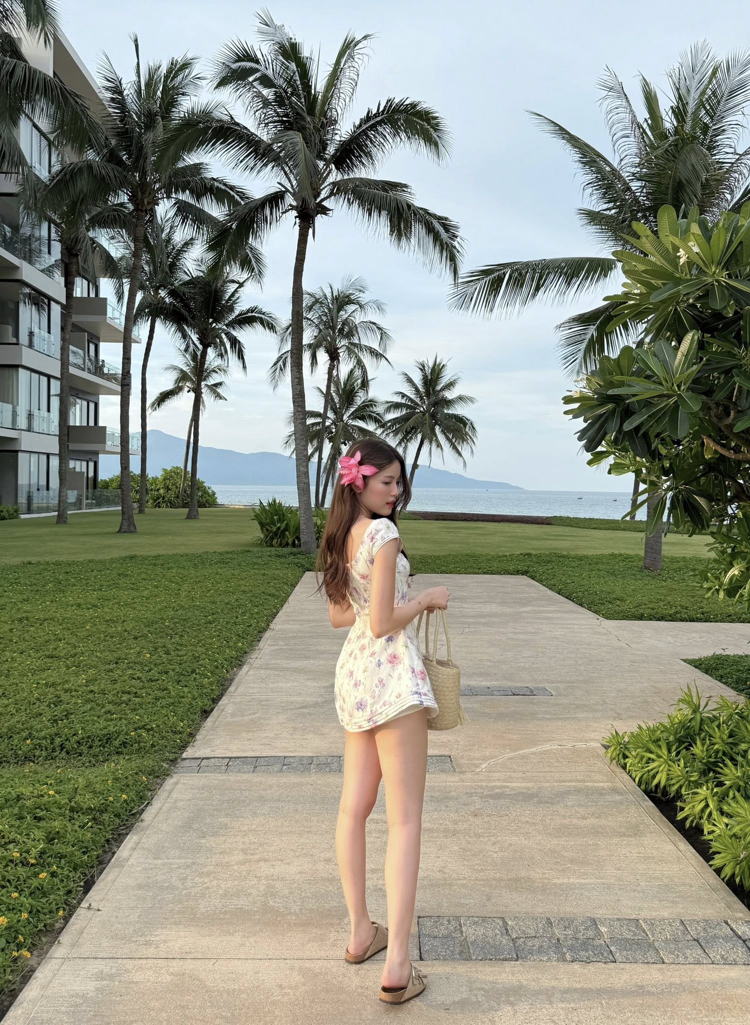 Hot girl Babyboo liên tục tung ảnh