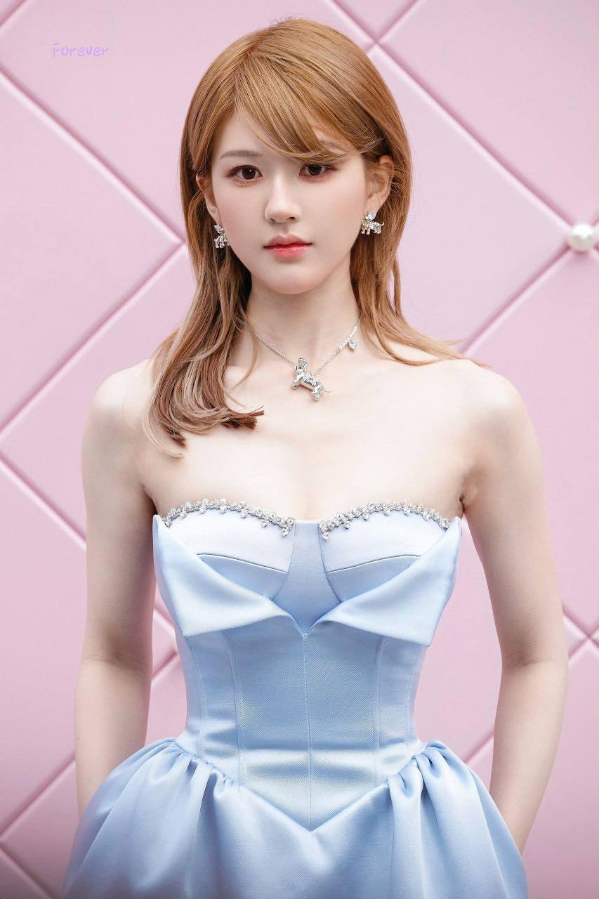 10 mỹ nhân hot nhất Trung Quốc 2025: Triệu Lệ Dĩnh bét bảng, hạng 1 càng bị vùi dập càng đẹp điên đảo- Ảnh 1.