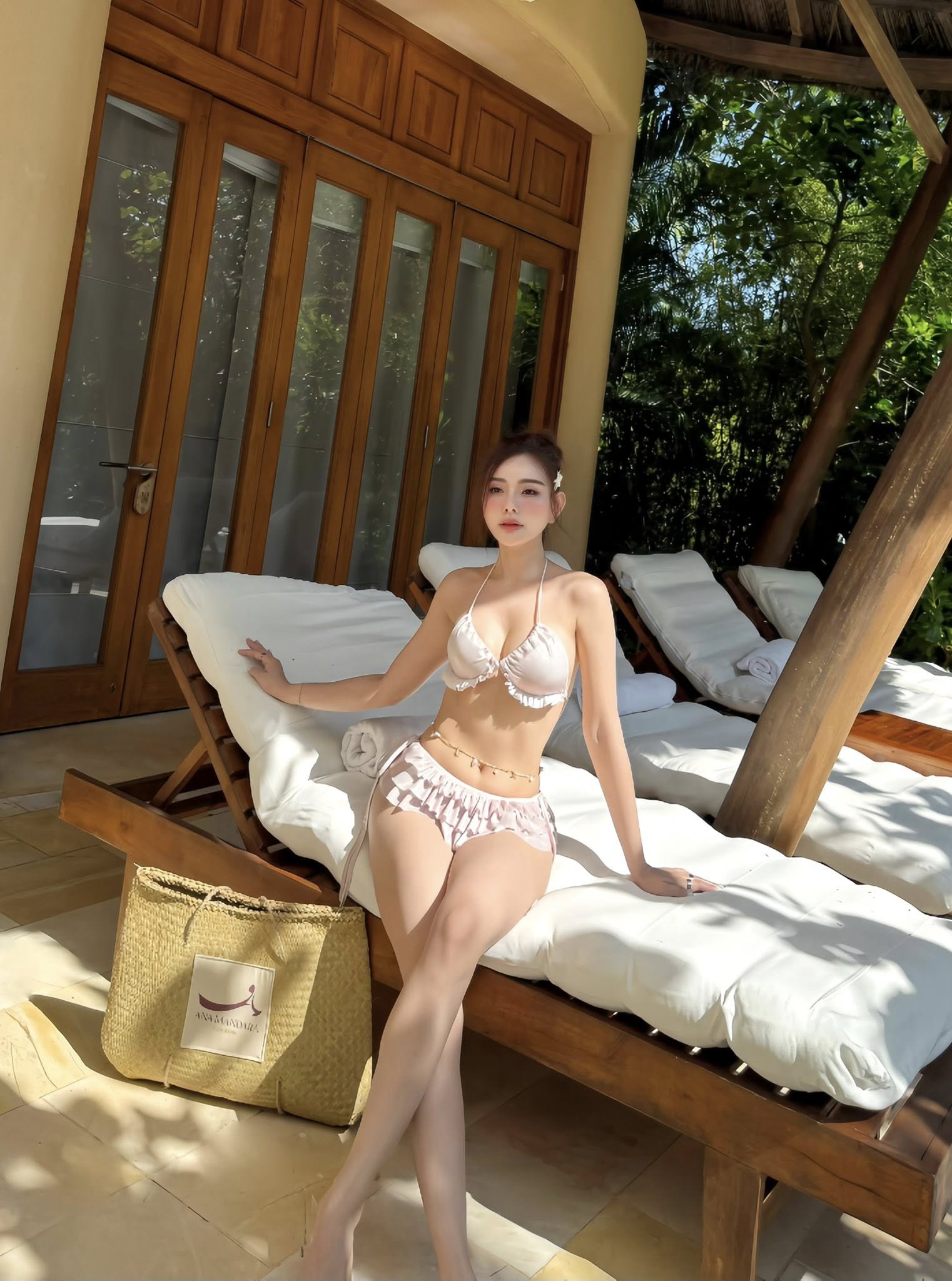 Nữ nghệ sĩ 41 tuổi diện bikini gợi cảm, khoe body nuột nà, nhan sắc đẹp như 20- Ảnh 5.
