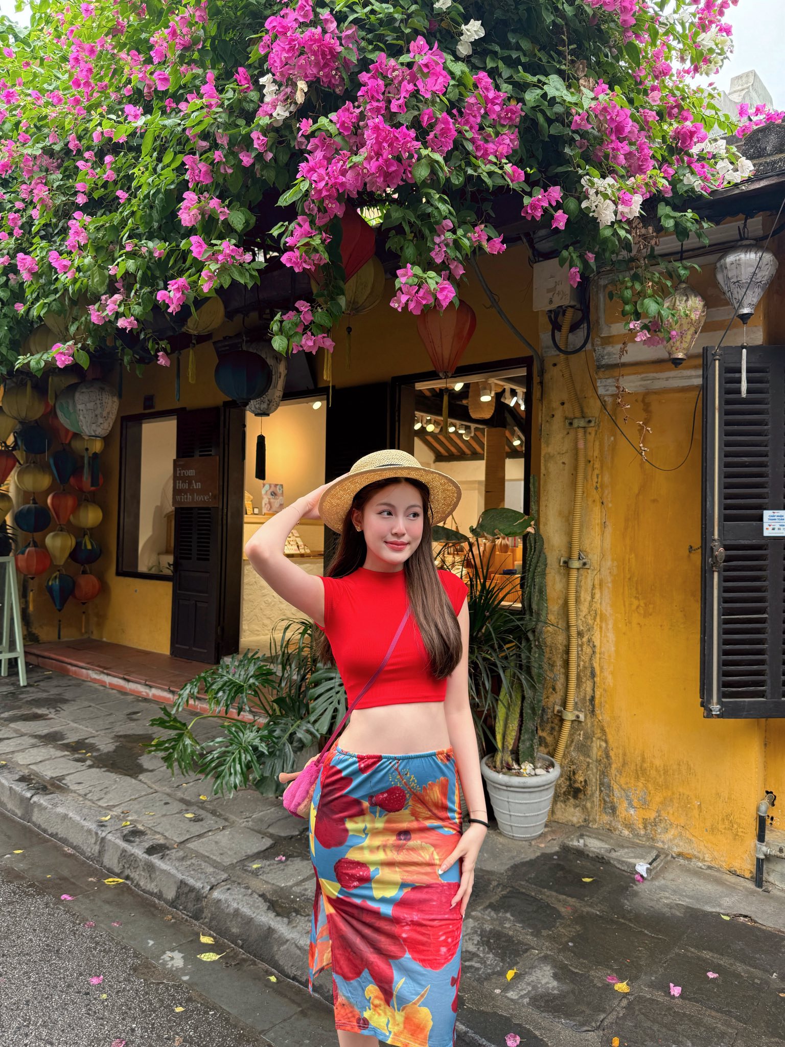 Hot girl Babyboo liên tục tung ảnh