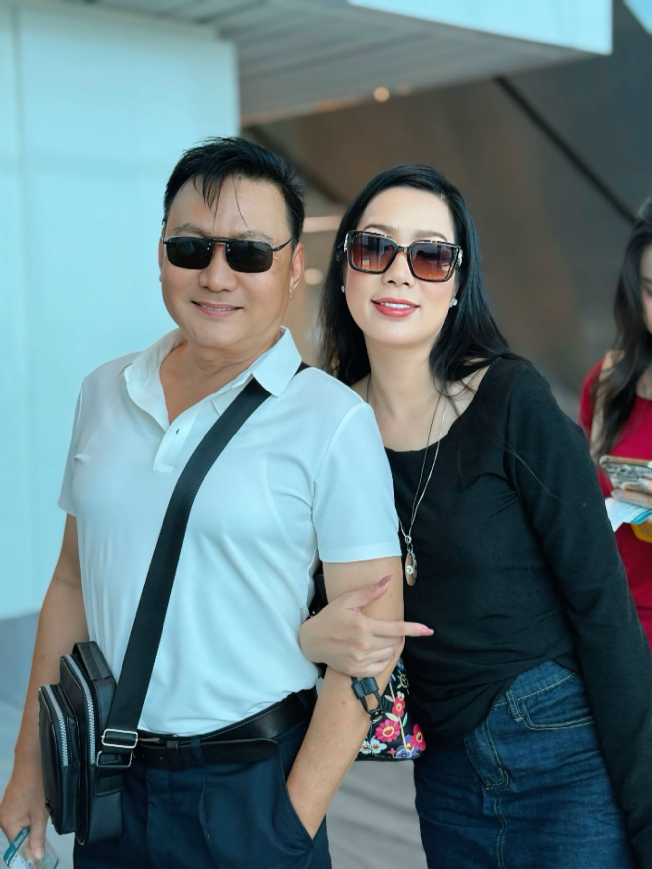 Phó chủ tịch Hội sân khấu được chồng đại gia tặng biệt thự hàng chục tỷ ở TP.HCM, 54 tuổi vẫn gợi cảm- Ảnh 3.