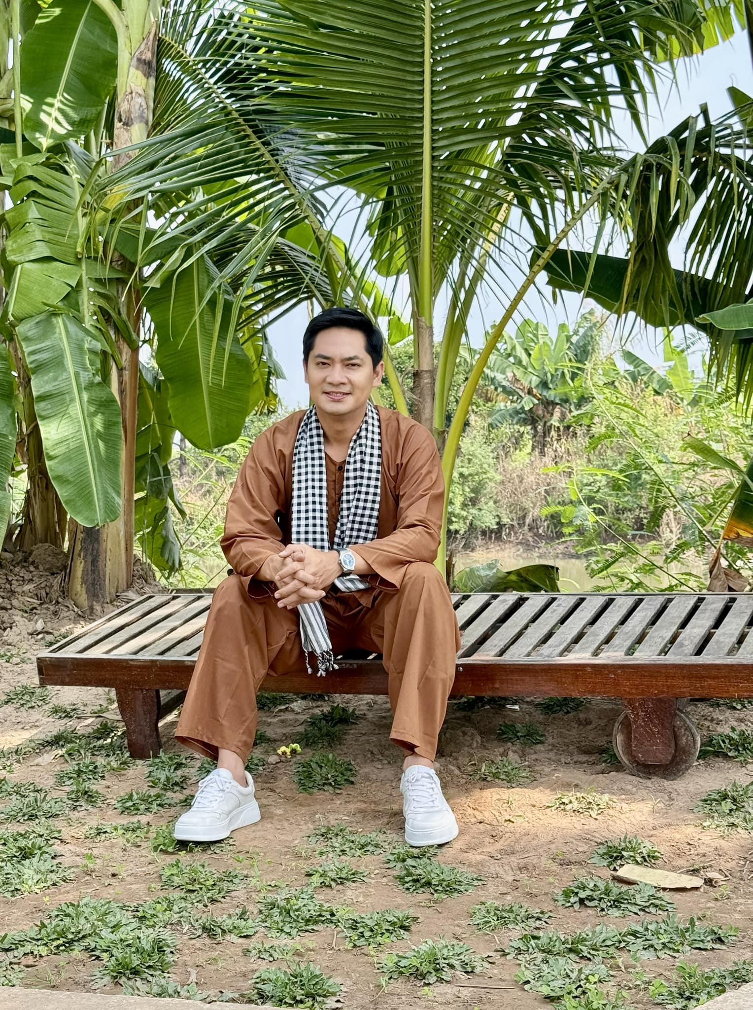 Ngoại hình nam nghệ sĩ đình đám có nhà từ TP.HCM đến Đồng Tháp, thấy bất hiếu vì 40 tuổi chưa vợ- Ảnh 5. Ngoại hình nam nghệ sĩ đình đám có nhà từ TP.HCM đến Đồng Tháp, thấy bất hiếu vì 40 tuổi chưa vợ- Ảnh 5.