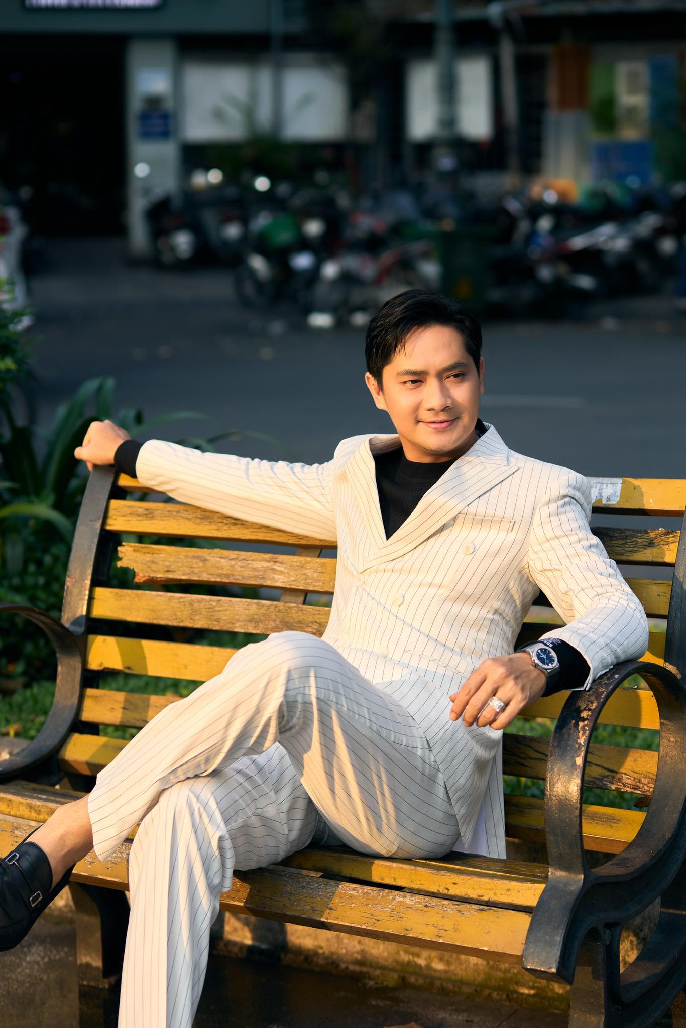 Ngoại hình nam nghệ sĩ đình đám có nhà từ TP.HCM đến Đồng Tháp, thấy bất hiếu vì 40 tuổi chưa vợ- Ảnh 1. Ngoại hình nam nghệ sĩ đình đám có nhà từ TP.HCM đến Đồng Tháp, thấy bất hiếu vì 40 tuổi chưa vợ- Ảnh 1.