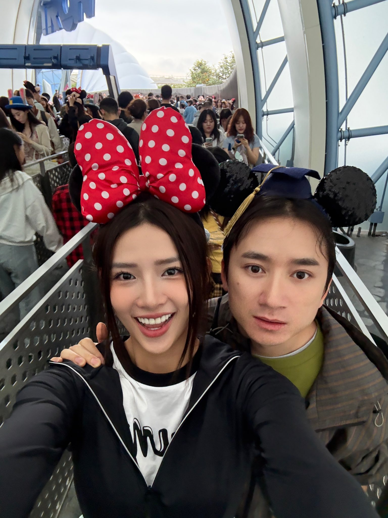 Vợ Phan Mạnh Quỳnh đăng đàn nhờ netizen