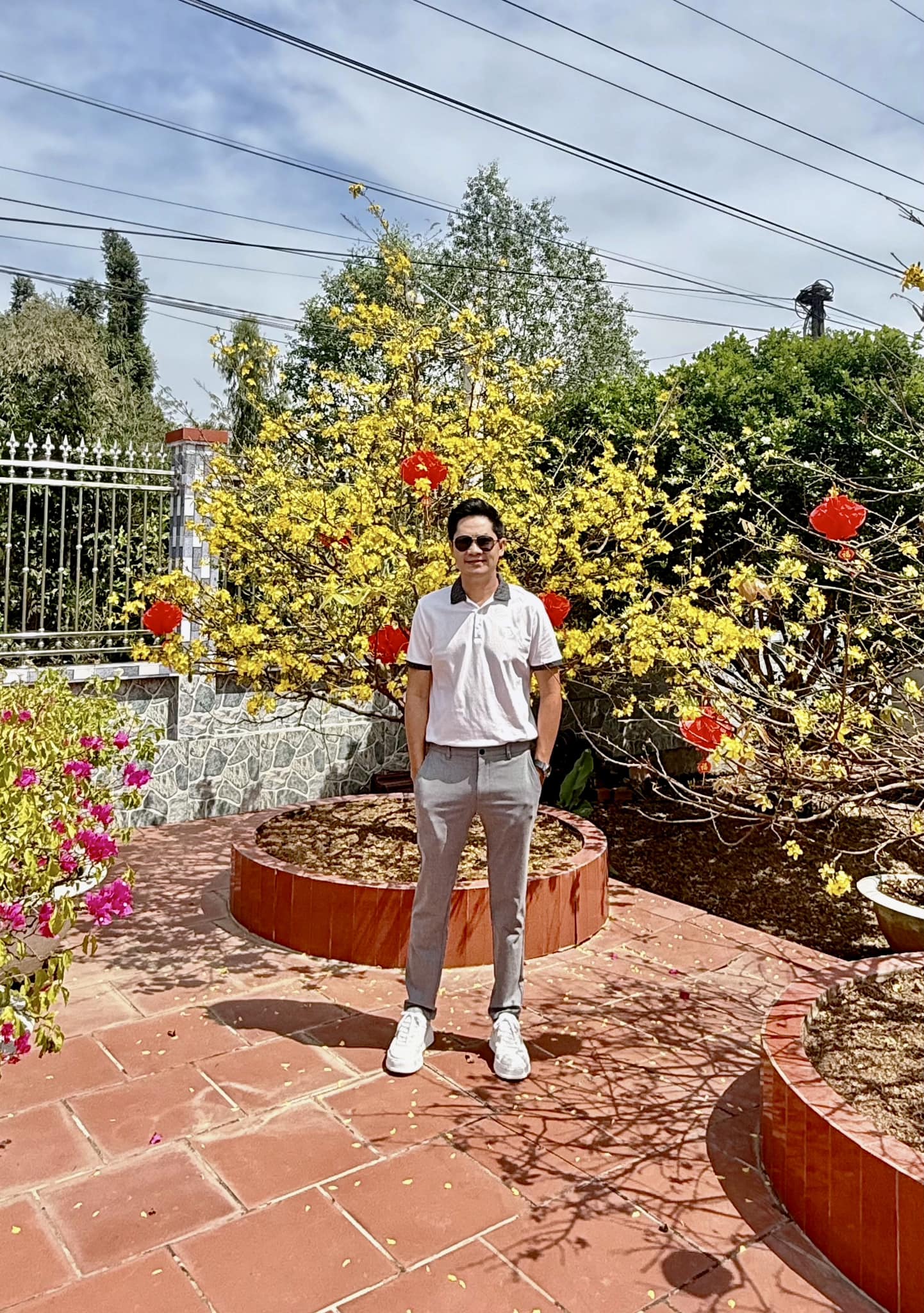 Ngoại hình nam nghệ sĩ đình đám có nhà từ TP.HCM đến Đồng Tháp, thấy bất hiếu vì 40 tuổi chưa vợ- Ảnh 4. Ngoại hình nam nghệ sĩ đình đám có nhà từ TP.HCM đến Đồng Tháp, thấy bất hiếu vì 40 tuổi chưa vợ- Ảnh 4.