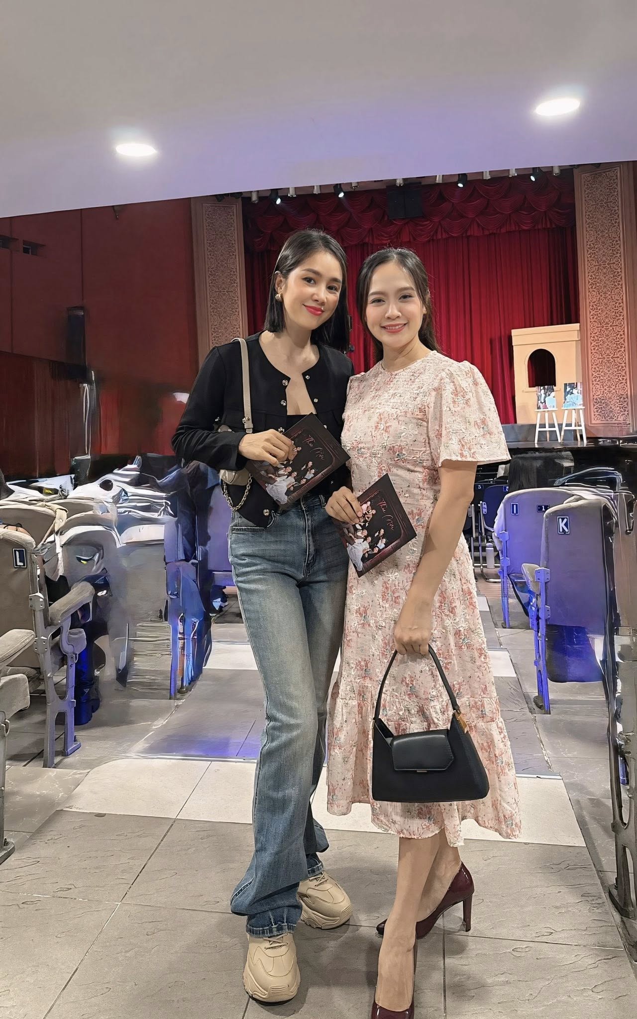 Lê Phương trở lại trường cũ, netizen nghẹn ngào nhắc tên cố nghệ sĩ Quý Bình: “Mối tình của em và anh ấy đẹp quá…”- Ảnh 4.