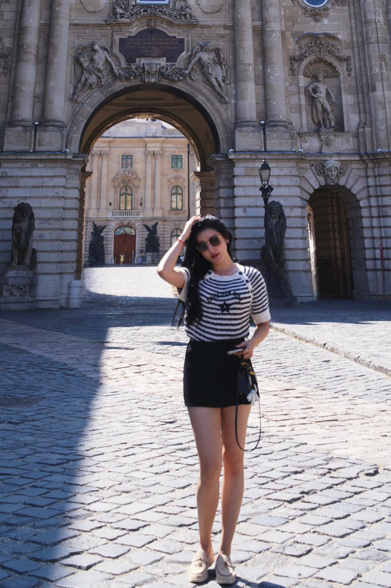 1 Á hậu Việt mắc kẹt ở nước ngoài vì sự cố sân bay- Ảnh 3. 1 Á hậu Việt mắc kẹt ở nước ngoài vì sự cố sân bay- Ảnh 3.