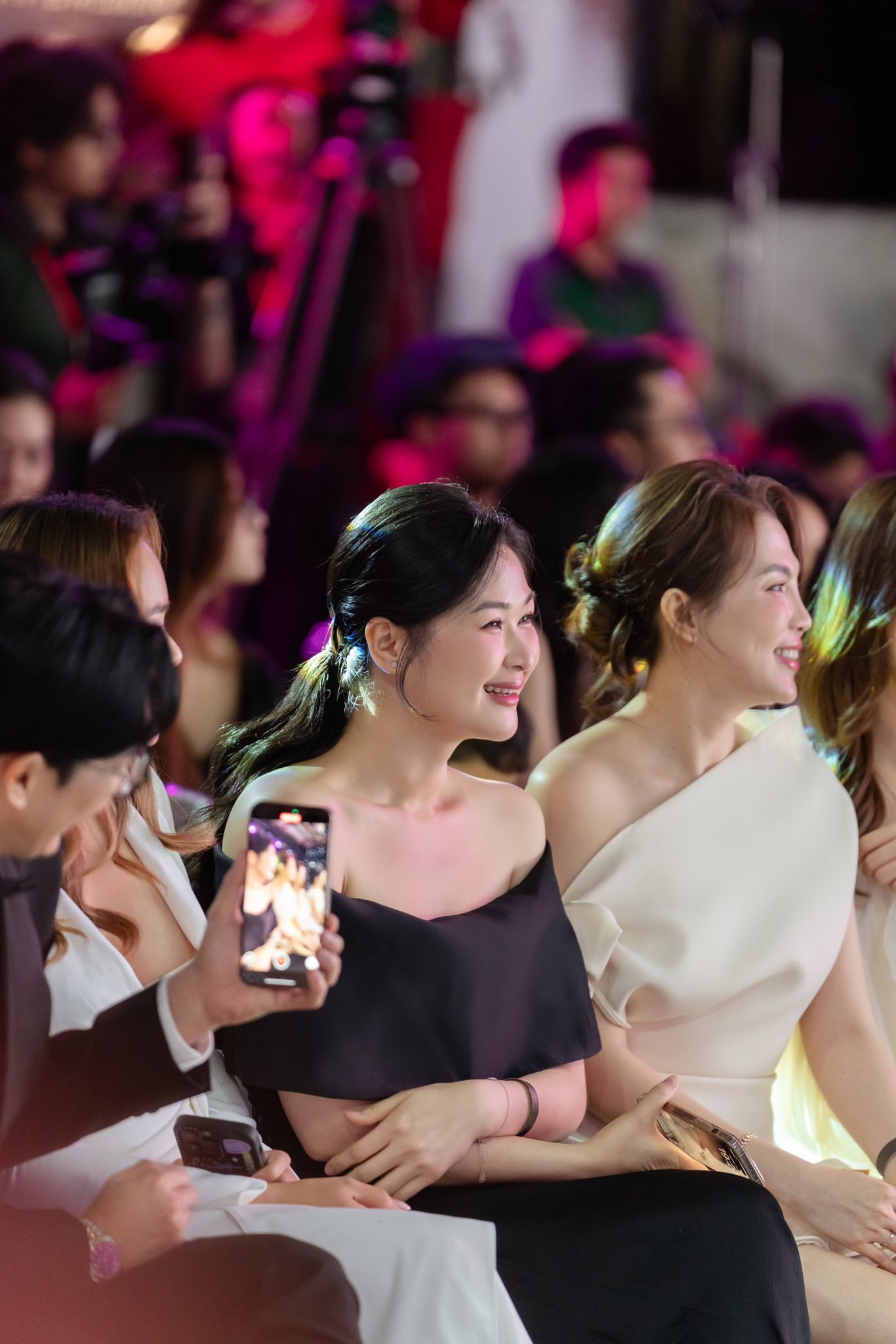 Con gái 13 tuổi của Huy Khánh - Mạc Anh Thư: Chân dài miên man như siêu mẫu, khuôn mặt cực kỳ giống mẹ- Ảnh 5.