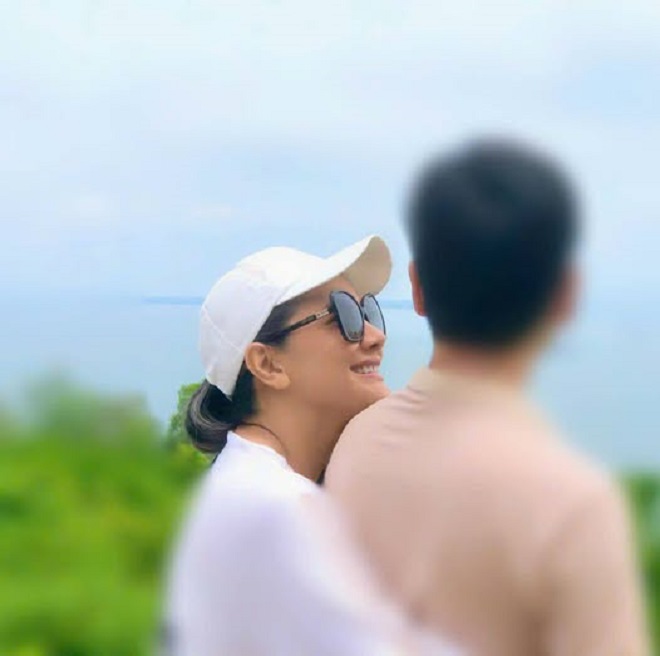 Nữ diễn viên Việt nổi tiếng công khai bạn trai ở tuổi 49 sau 3 lần đổ vỡ, một mình nuôi 3 con- Ảnh 2.