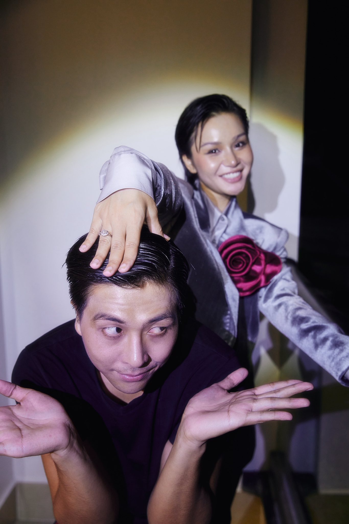 Sự thật đằng sau màn cầu hôn chấn động của nam diễn viên Việt tại chung kết Hoa hậu Hoàn vũ Việt Nam- Ảnh 2.