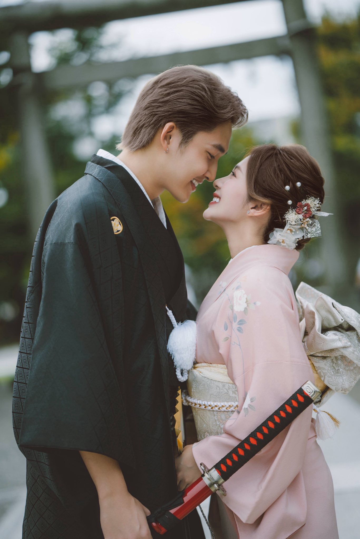 Đình Tú và Ngọc Huyền cưới gấp để