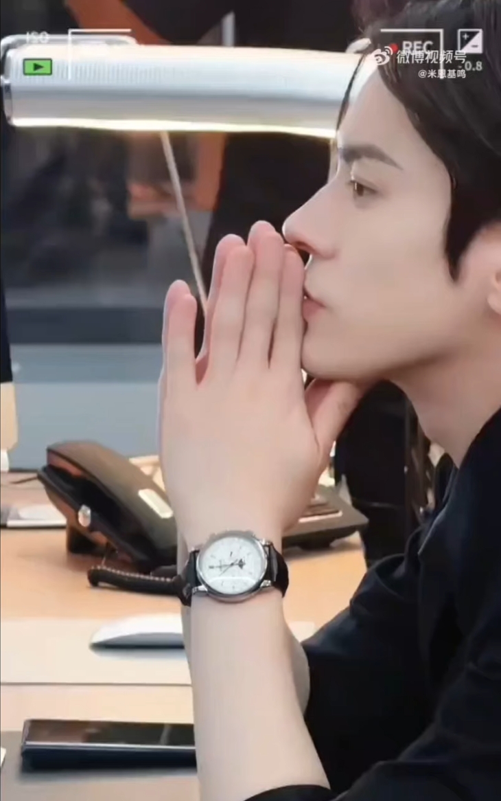 Đám cưới diễn ra ở sân bay đang viral khắp MXH: Nhà gái là cơ trưởng đẹp ná thở, nhà trai là phó tổng hãng hàng không- Ảnh 10.