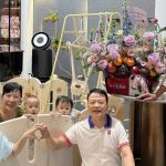 Shark Bình đăng ảnh cả gia đình, nhìn là thấy rõ thái độ của bố mẹ chồng với Phương Oanh 510523367102386977654879877391515554071122383n 17507386099201446327360 1750748431804 17507484319892130874492 373 0 1064 1320 crop 17507484795221969663726jpg