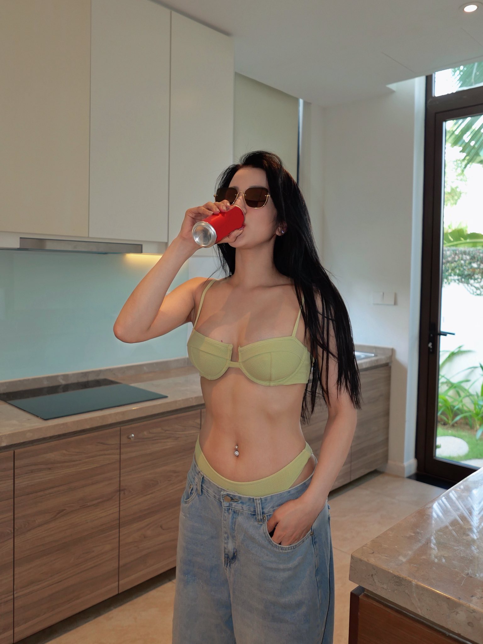 Nhan sắc của mẹ đơn thân nóng bỏng bậc nhất showbiz Việt, sở hữu biệt thự 600m2 ở TP.HCM- Ảnh 12. Nhan sắc của mẹ đơn thân nóng bỏng bậc nhất showbiz Việt, sở hữu biệt thự 600m2 ở TP.HCM- Ảnh 12.