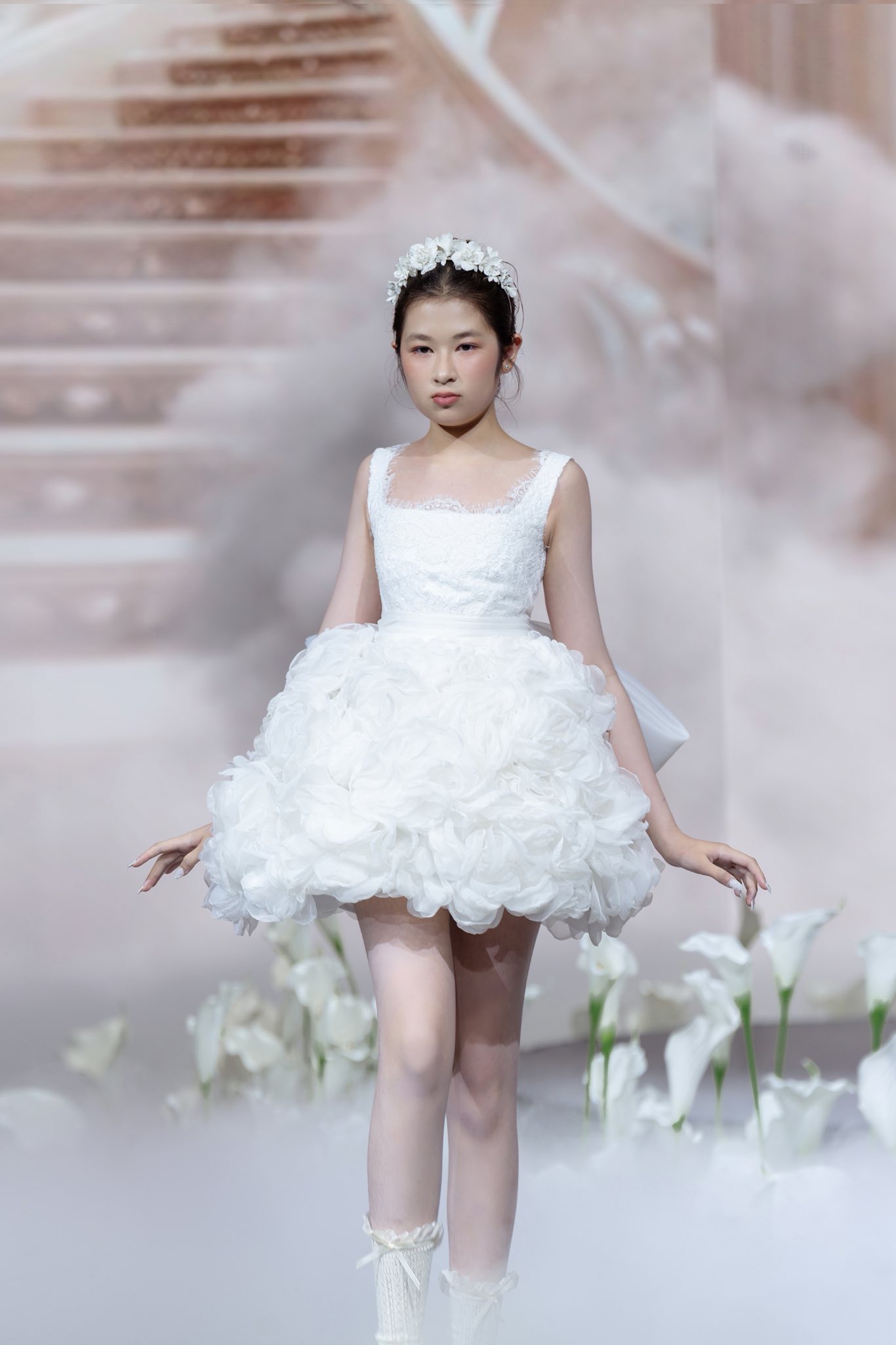 Độc lạ Vbiz: Huy Khánh công khai si mê vợ cũ ra mặt, thái độ của Mạc Anh Thư mới đáng bàn- Ảnh 5. Độc lạ Vbiz: Huy Khánh công khai si mê vợ cũ ra mặt, thái độ của Mạc Anh Thư mới đáng bàn- Ảnh 5.