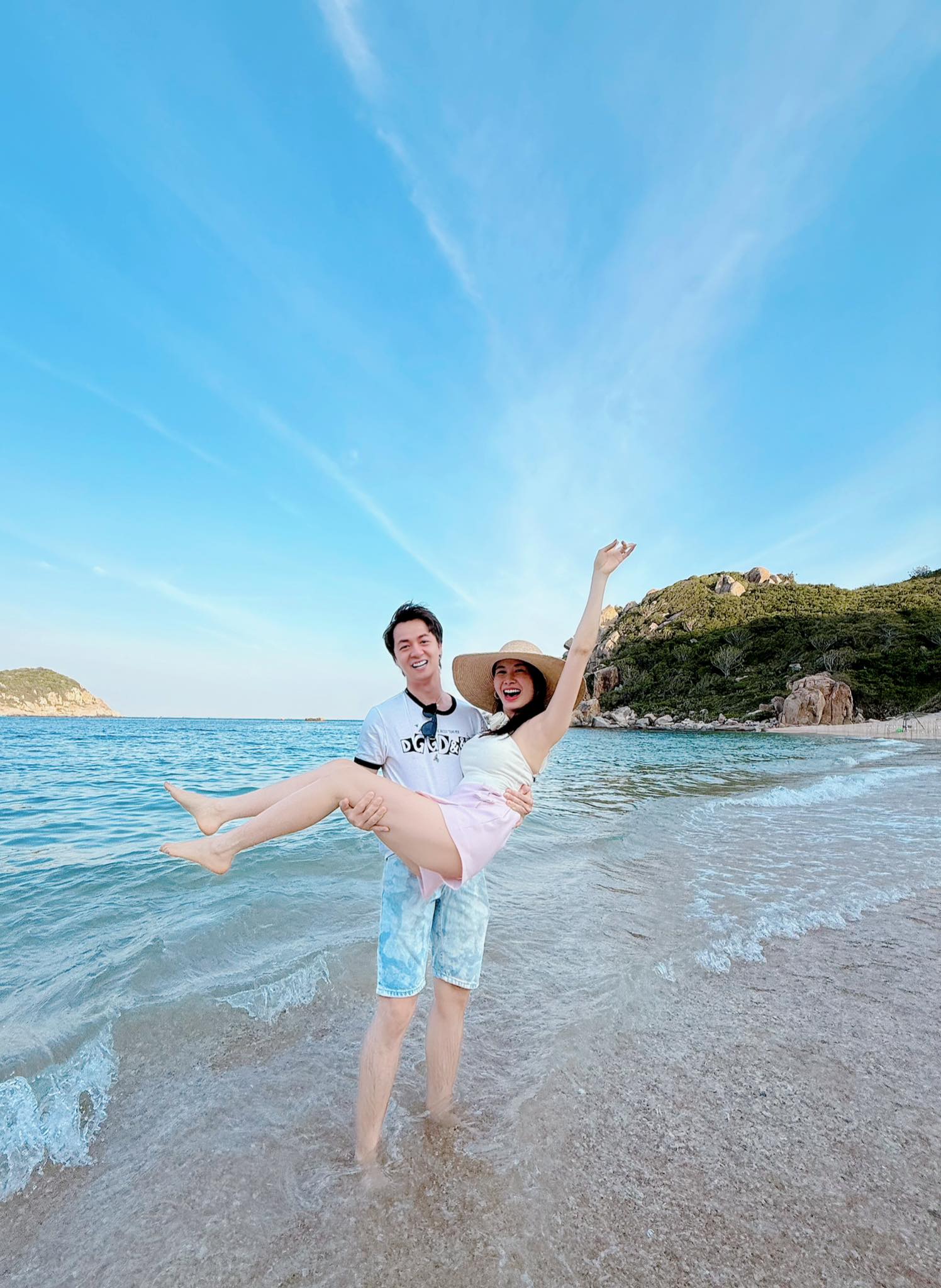 Nam nghệ sĩ sở hữu biệt thự 2 mặt tiền 50 tỷ ở TP.HCM, cưới hot girl Hà thành, sinh 3 con trai- Ảnh 11.