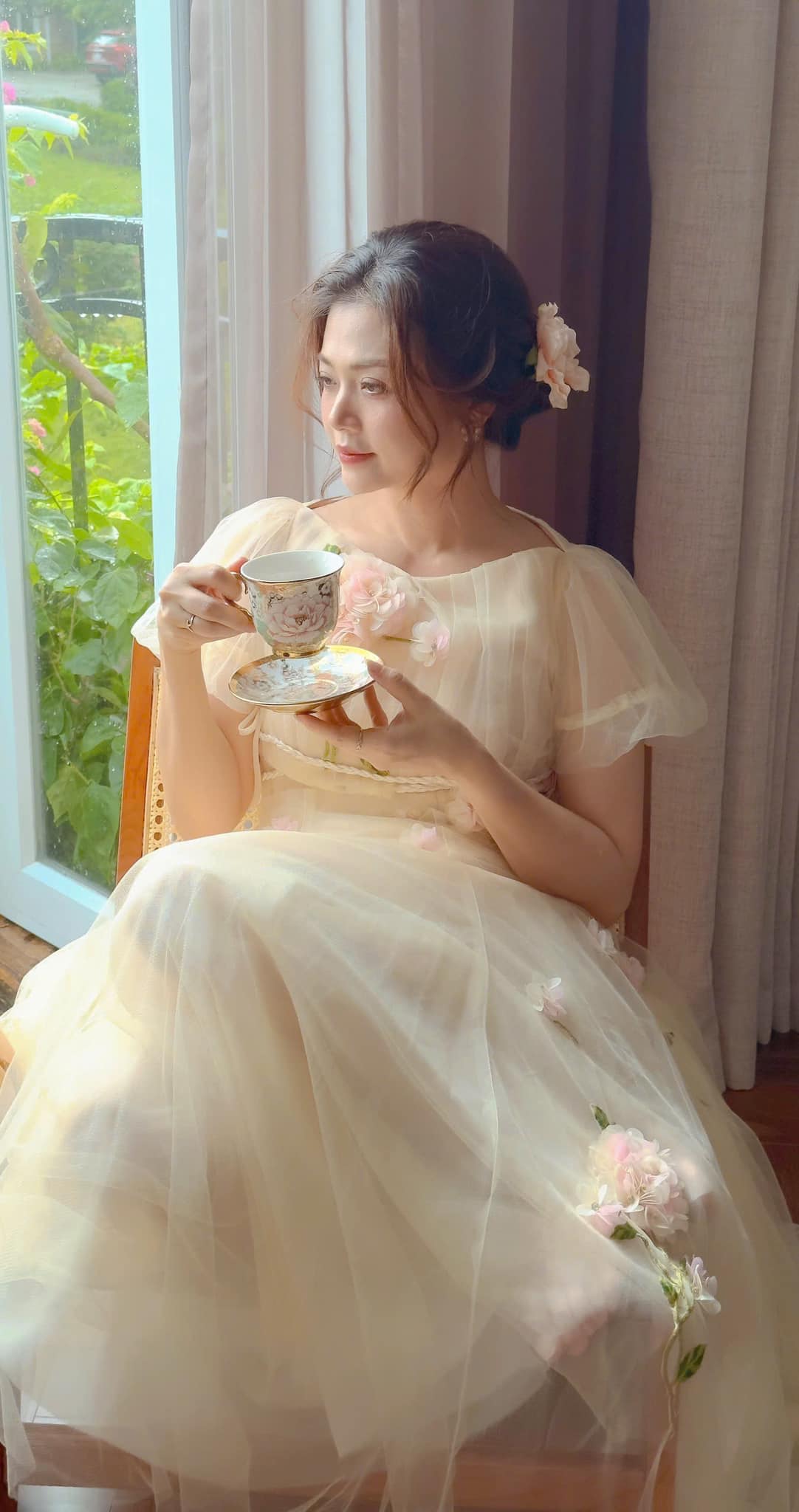 Nữ NSƯT là mỹ nhân phim giờ vàng: Nữ NSƯT là mỹ nhân phim giờ vàng: