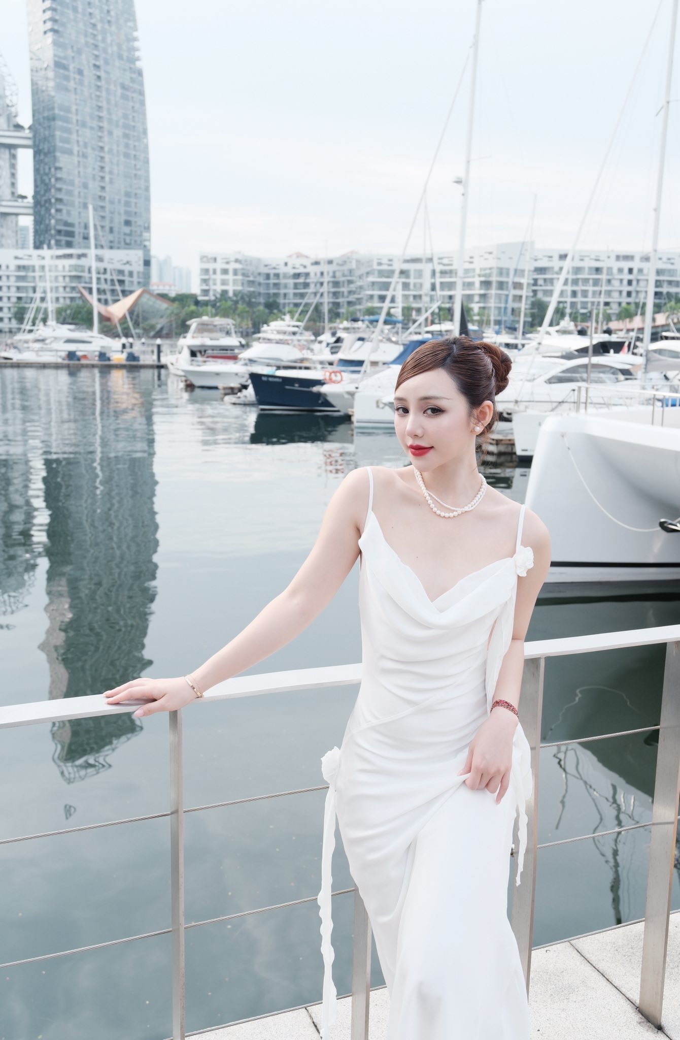 Lộ diện phú bà mới của Lộ diện phú bà mới của