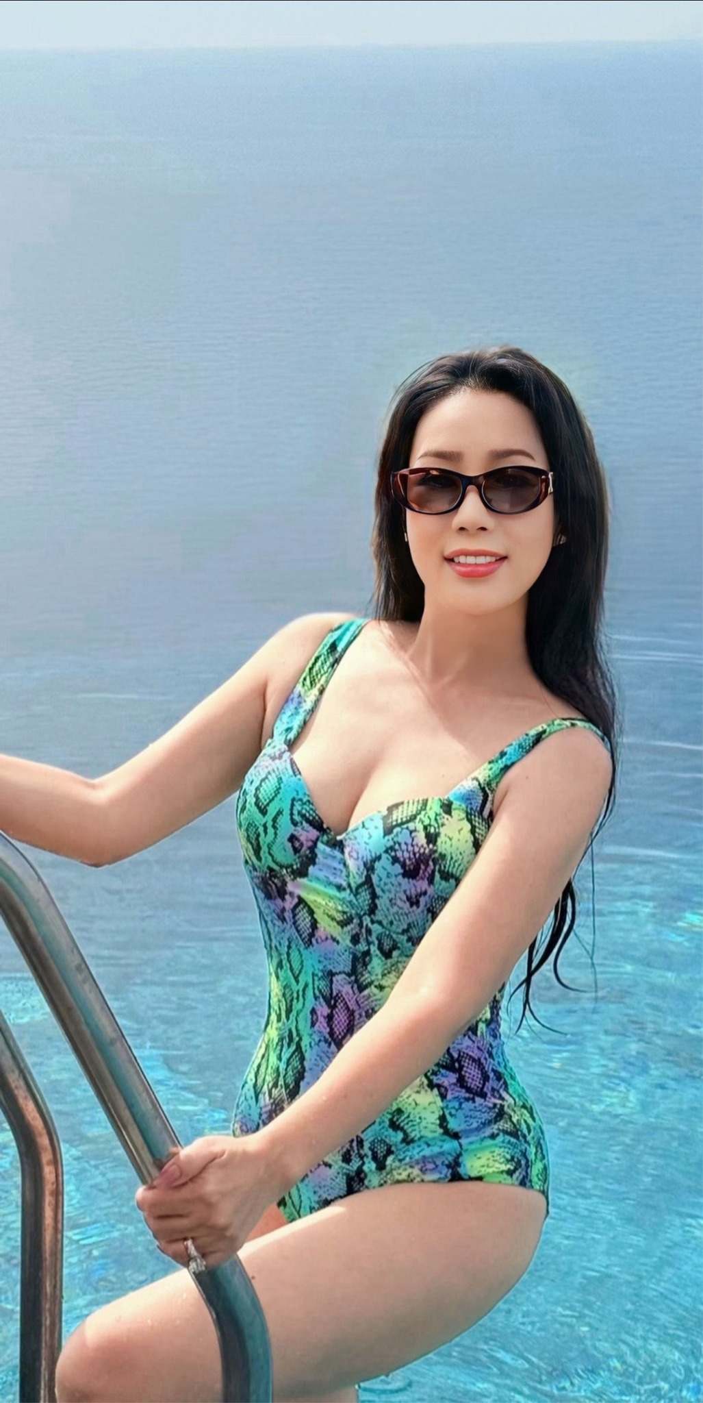 Phó chủ tịch Hội sân khấu được chồng đại gia tặng biệt thự hàng chục tỷ ở TP.HCM, 54 tuổi vẫn gợi cảm- Ảnh 8.