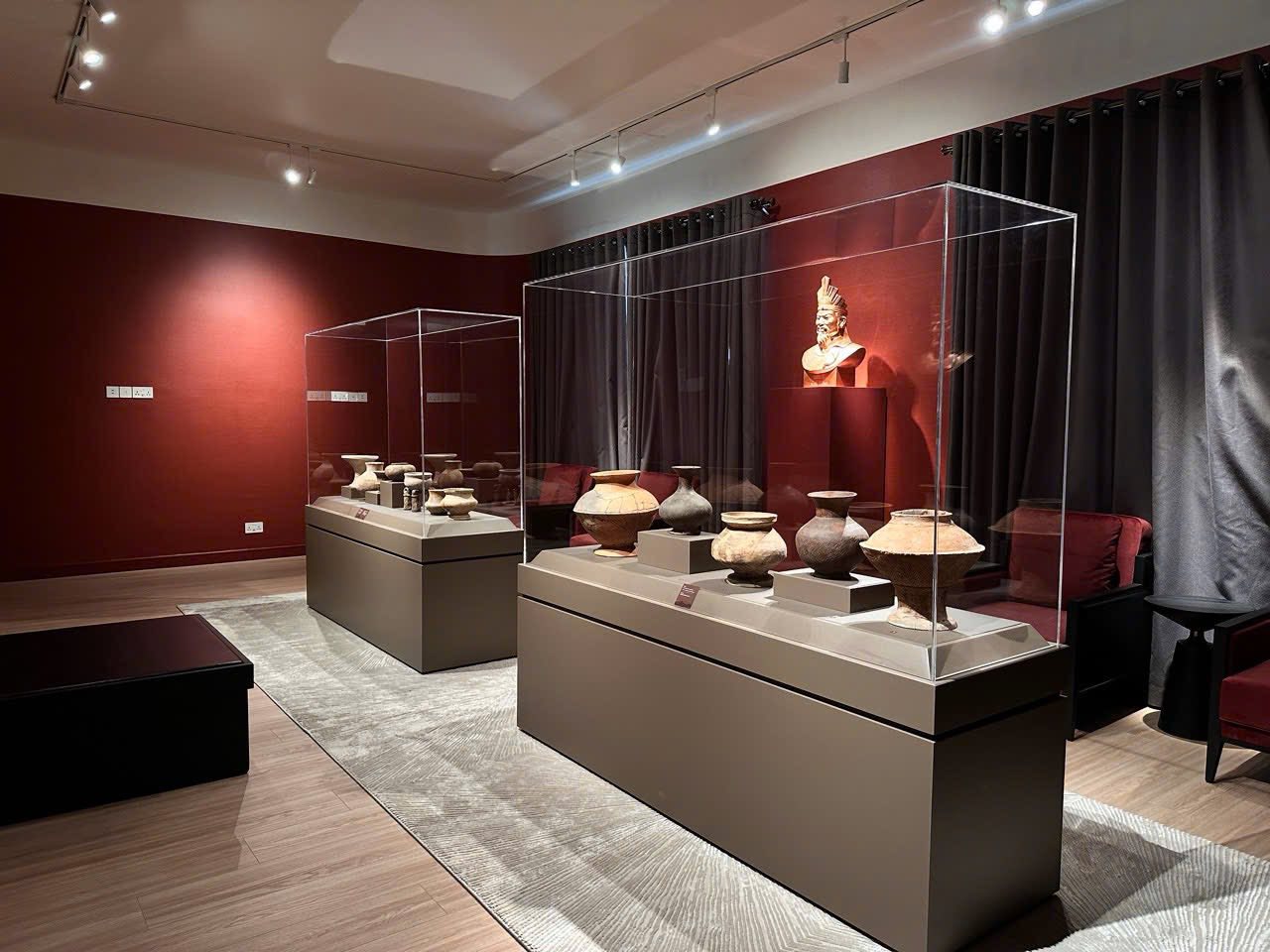 Nam diễn viên Việt sở hữu bộ sưu tập cổ vật siêu hiếm, vừa được công nhận Bảo vật quốc gia- Ảnh 2.