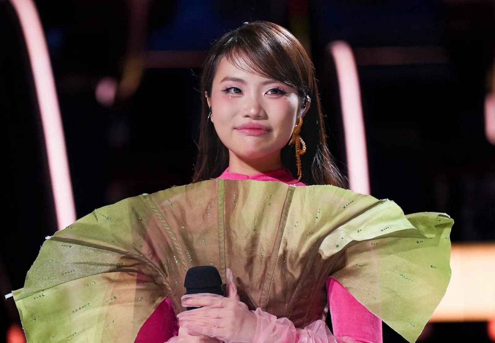 Nước đi mạo hiểm của Phương Mỹ Chi- Ảnh 1.