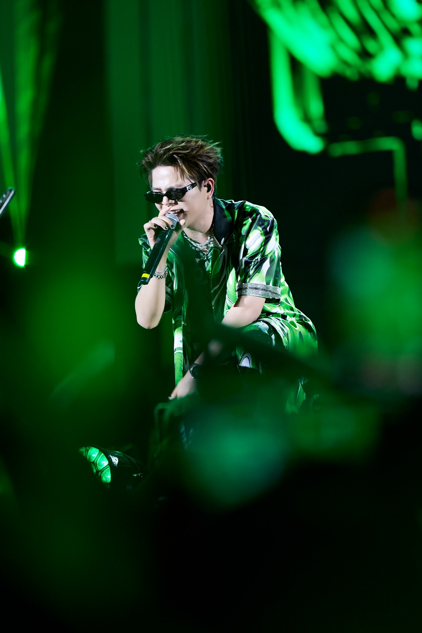 Hỗn loạn cảnh Rhyder bị túm tóc xoa đầu gây sốc, dàn Anh Trai bị bao vây nghẹt thở- Ảnh 2.