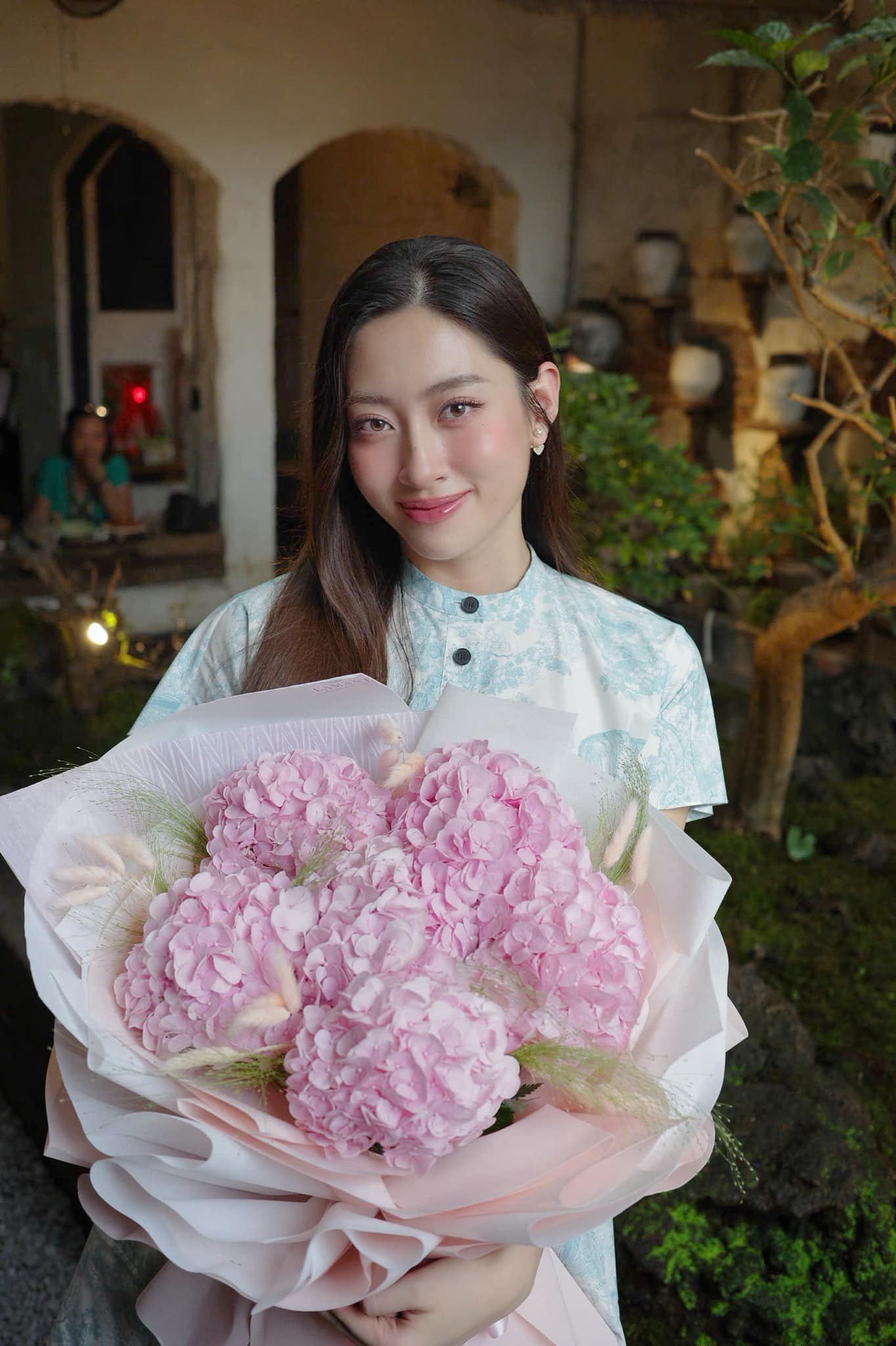 Hoa hậu Lương Thùy Linh bị