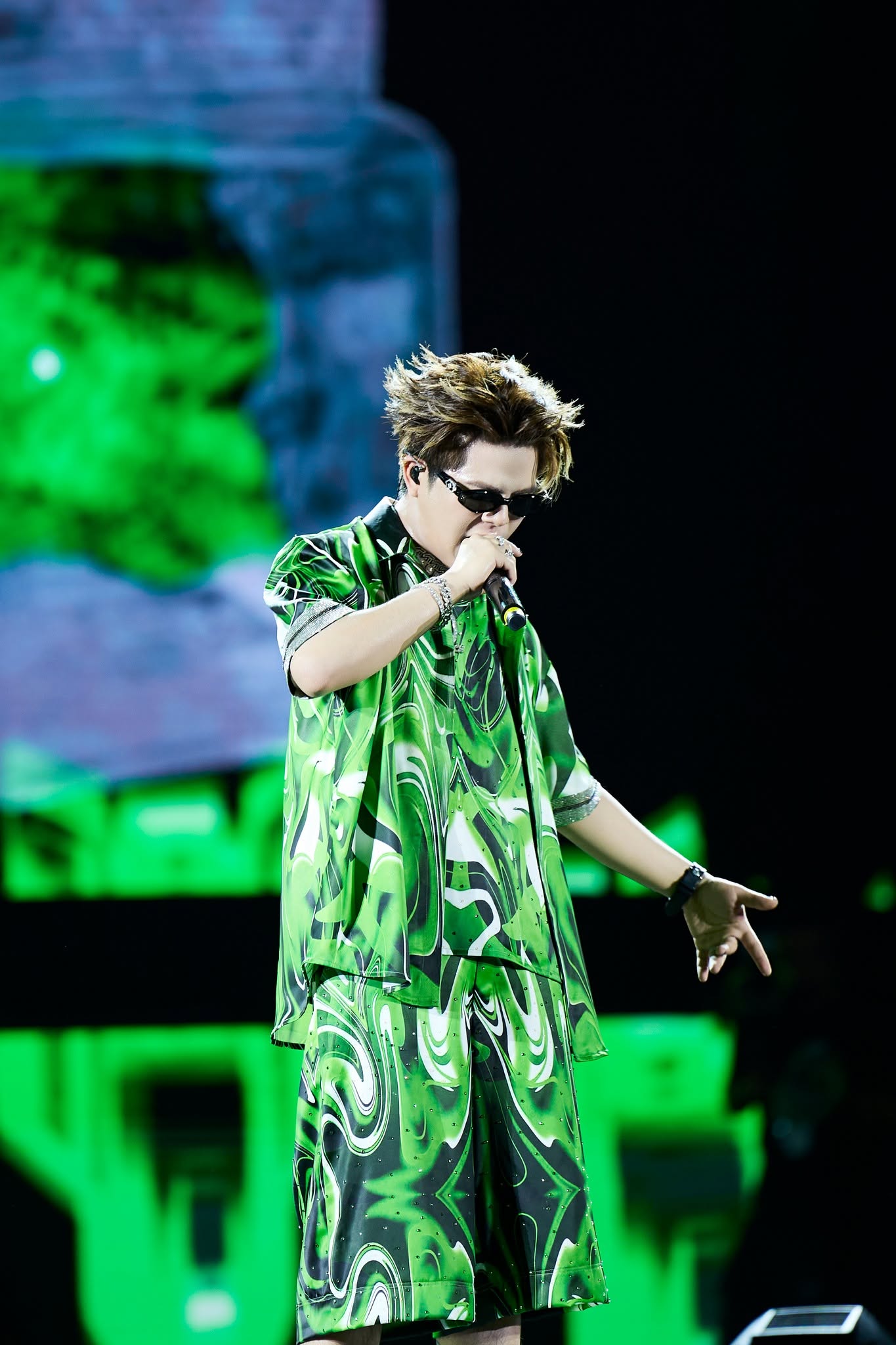 Hỗn loạn cảnh Rhyder bị túm tóc xoa đầu gây sốc, dàn Anh Trai bị bao vây nghẹt thở- Ảnh 3.