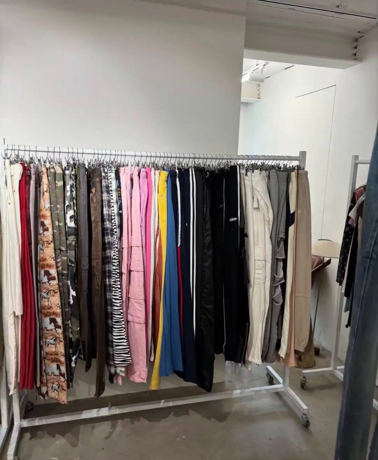 Lisa (BLACKPINK) lên tiếng về bức ảnh chảy máu tai gây hoang mang khắp MXH- Ảnh 4. Lisa (BLACKPINK) lên tiếng về bức ảnh chảy máu tai gây hoang mang khắp MXH- Ảnh 4.