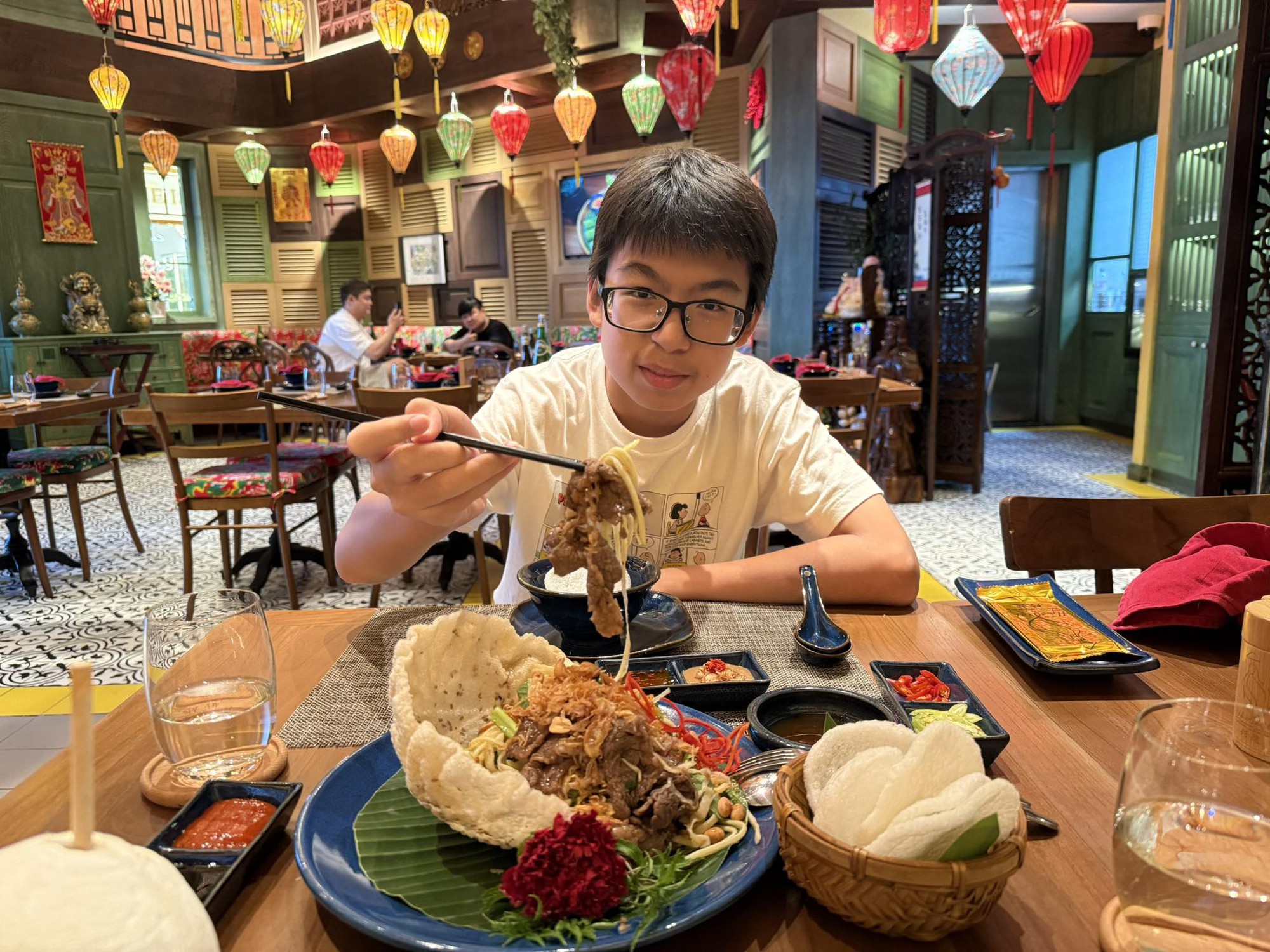 Mối quan hệ giữa nam nghệ sĩ vừa bị nhồi máu cơ tim và con riêng của ca sĩ Bùi Lan Hương- Ảnh 2.