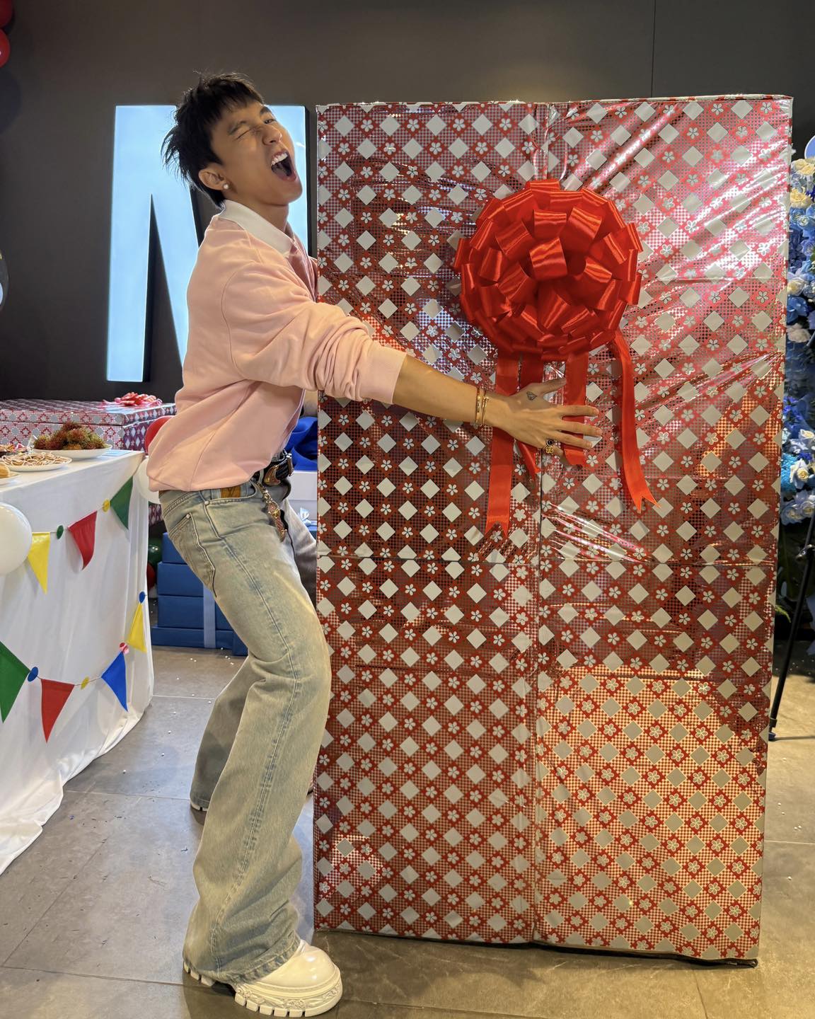 Sơn Tùng gây bão mạng với bộ ảnh đón sinh nhật nhưng spotlight thuộc về Hải Tú!- Ảnh 4.