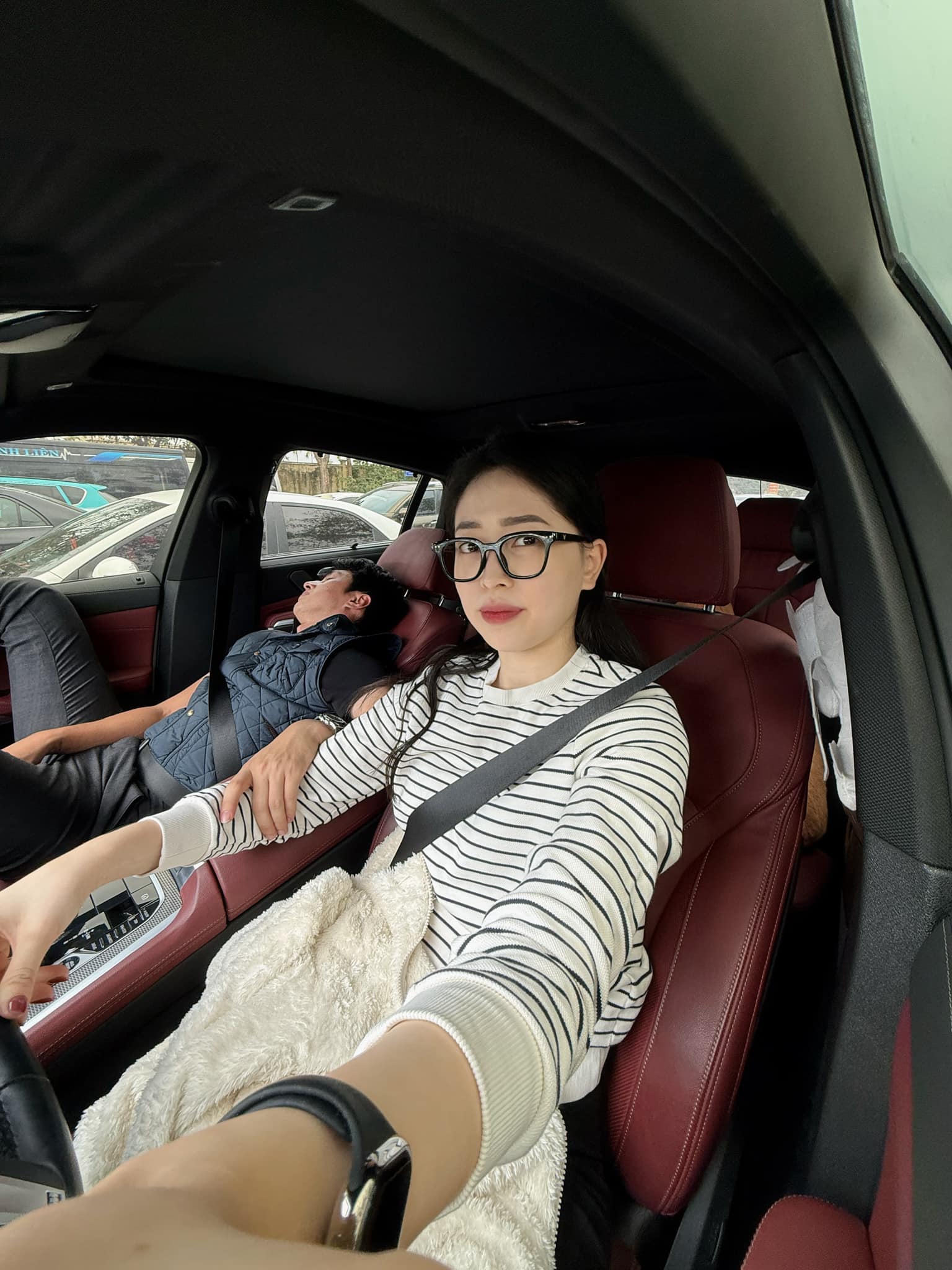 Chuyện gì đang xảy ra khiến Á hậu Phương Nga khóc nức nở còn Bình An thì bất lực?- Ảnh 5.