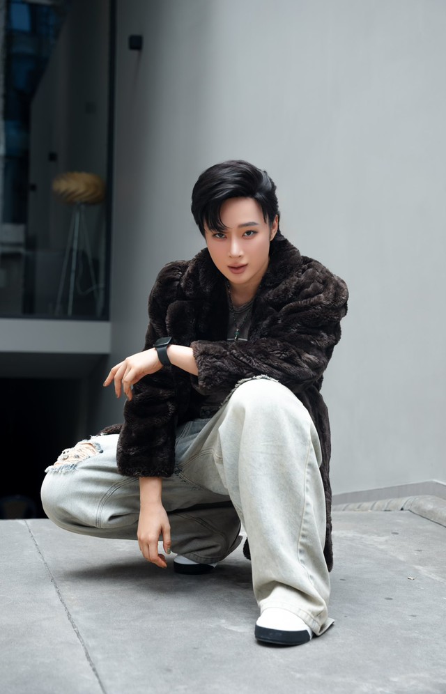 Angela Phương Trinh bị Angela Phương Trinh bị