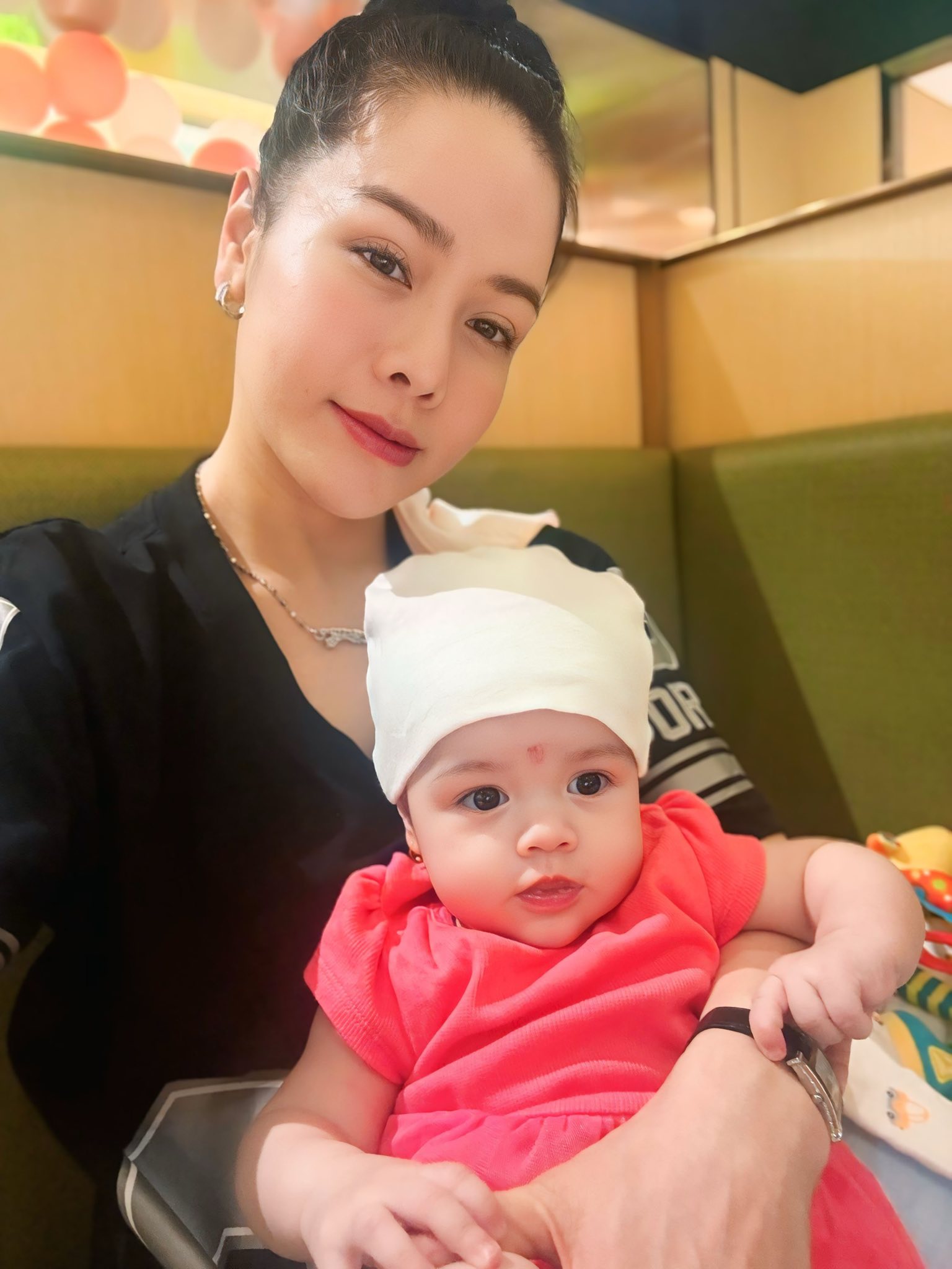 Mẹ đơn thân là đại gia showbiz Việt, 40 tuổi sinh con, không lấy chồng, ở biệt thự 20 tỷ tại TP.HCM- Ảnh 2.