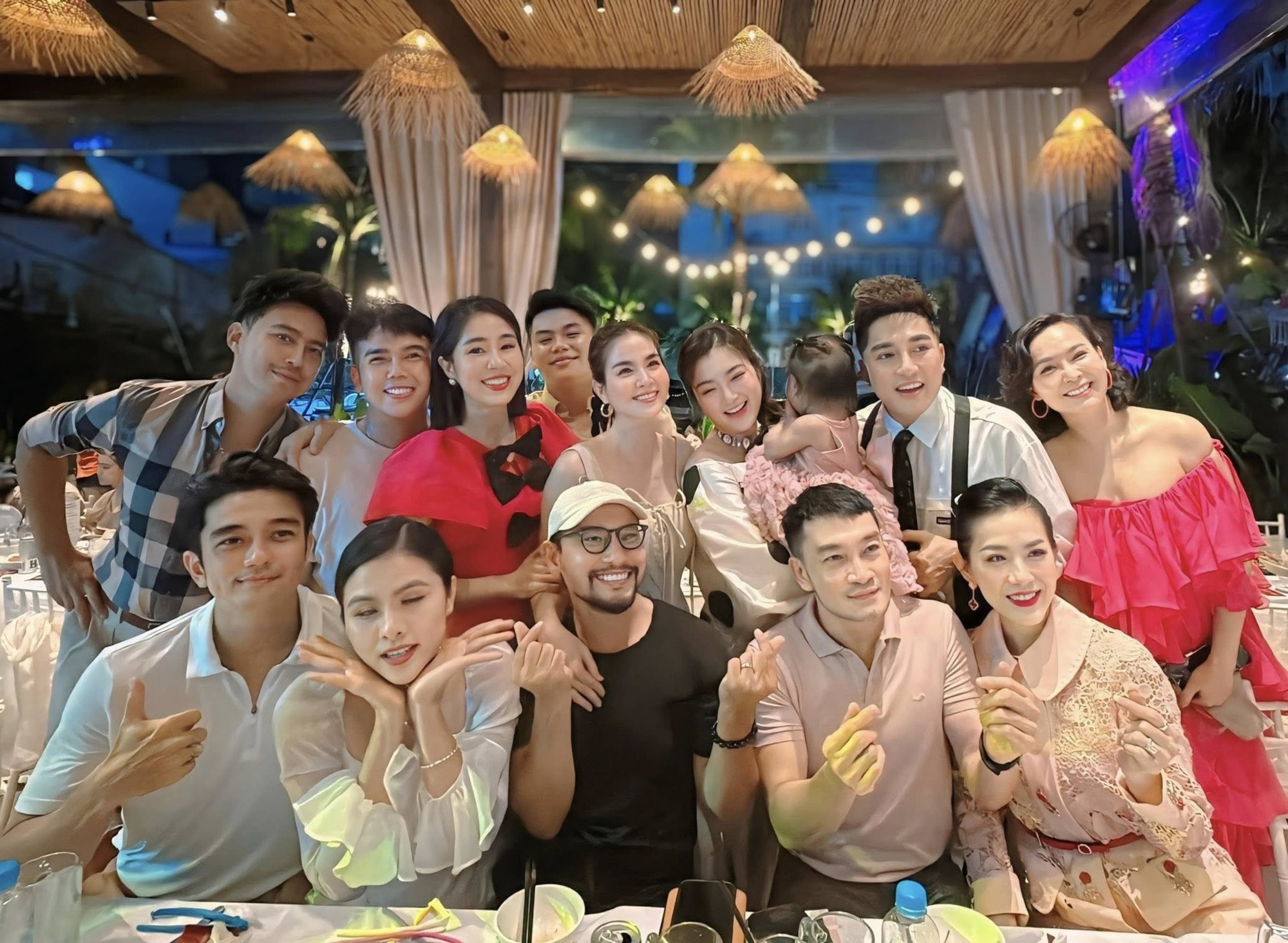 Diễn viên Thanh Trúc công khai đã kết hôn, có con gái đầu lòng với 1 ca sĩ Vbiz!- Ảnh 2.