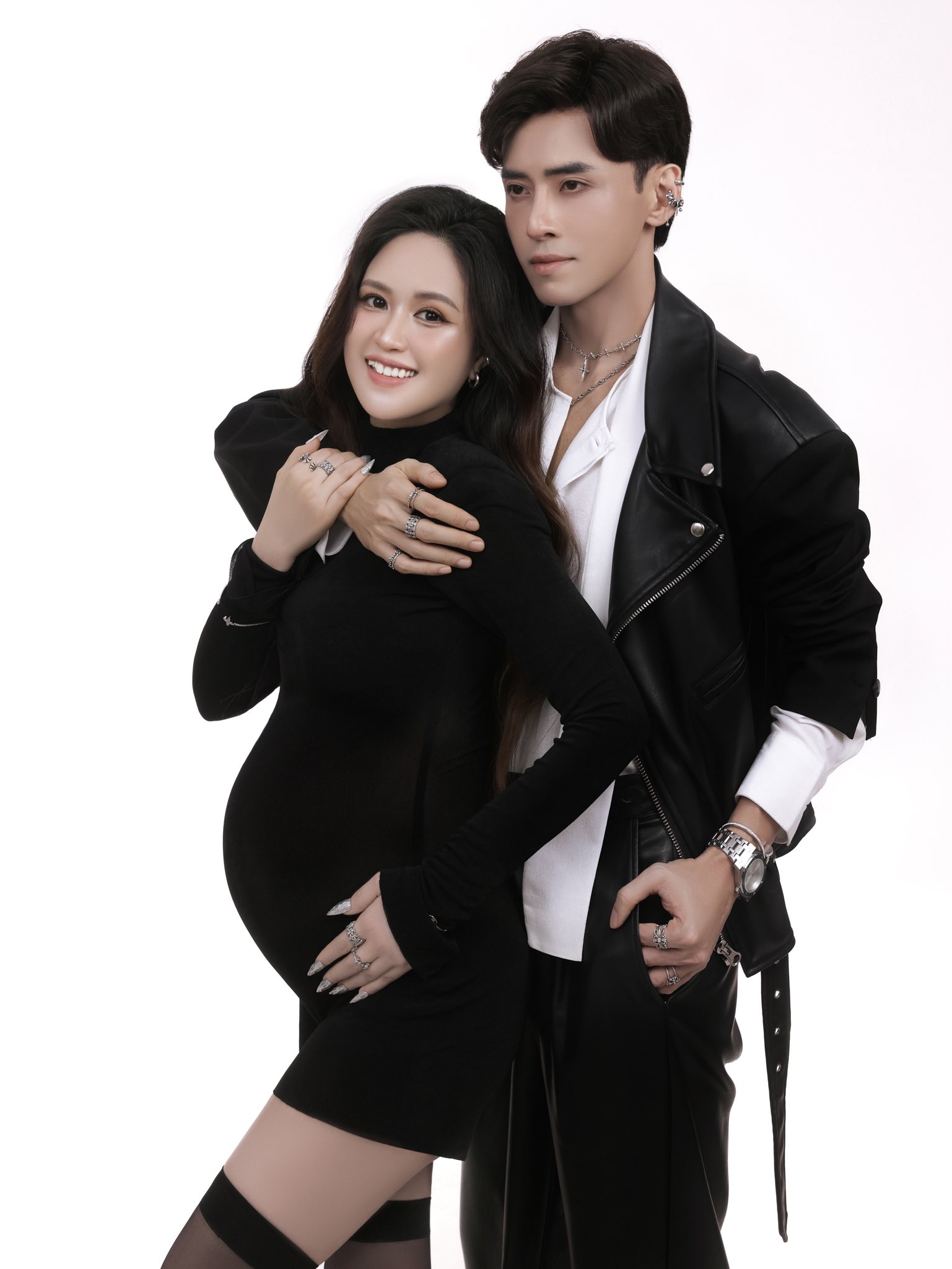 Nữ diễn viên Gạo Nếp Gạo Tẻ bí mật mang thai con đầu lòng sau 8 năm kết hôn- Ảnh 2.