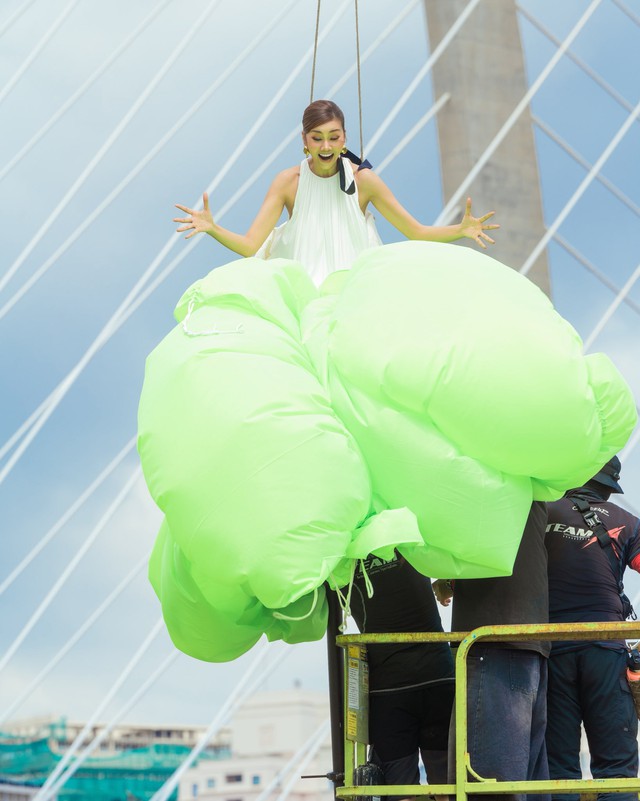 Clip: Thanh Hằng gây sốc khi có thái độ gay gắt với thí sinh Vietnam's Next Top Model lúc mới vào nhà chung- Ảnh 3.