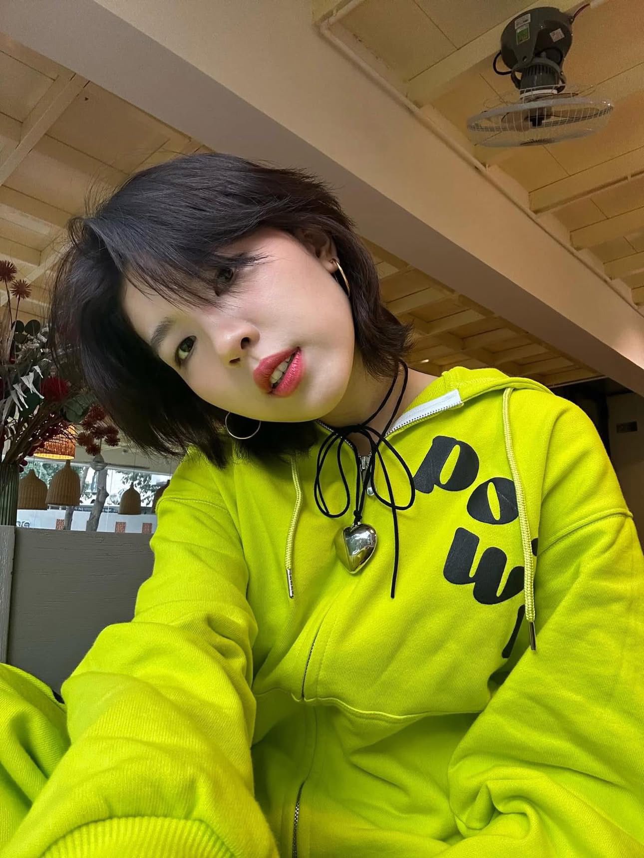 Em Xinh xinh như Suzy bị khui ảnh quá khứ, visual lạ cỡ này bảo sao không bị nói