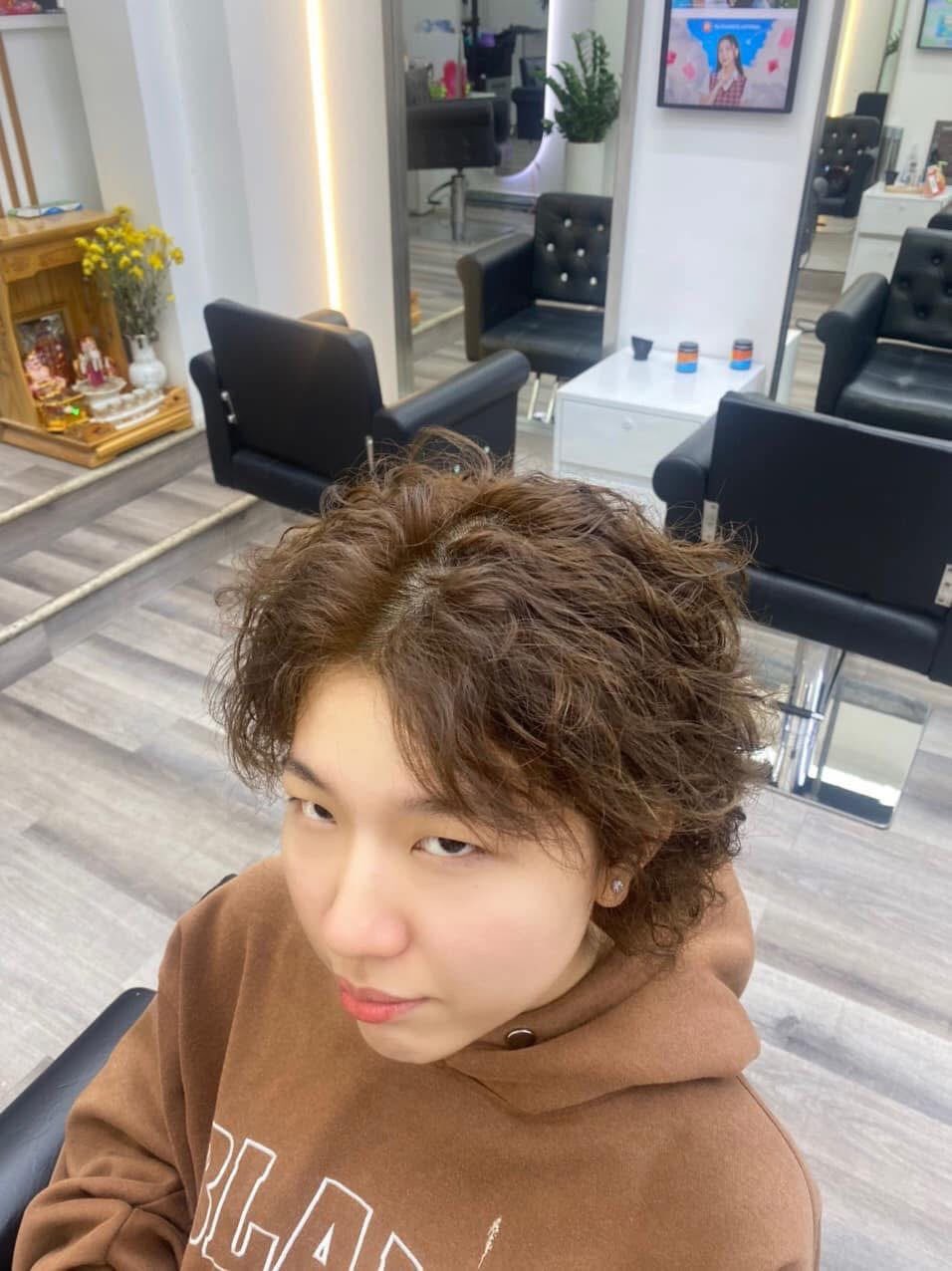 Em Xinh xinh như Suzy bị khui ảnh quá khứ, visual lạ cỡ này bảo sao không bị nói