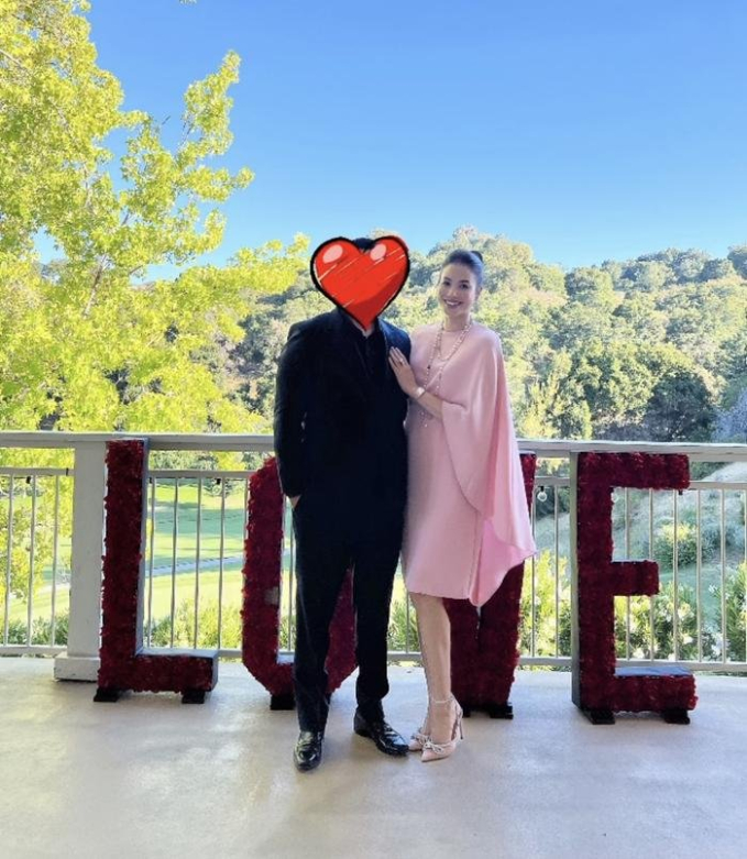 Hoa hậu Phạm Hương khác thường trong ngày sinh nhật, ông xã đại gia vắng bóng- Ảnh 4.