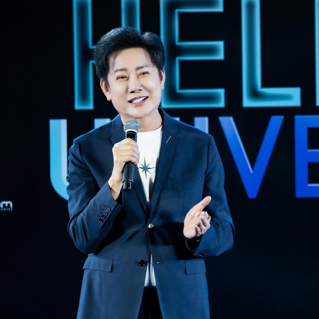 Ông Nawat bị tố đạo nhái- Ảnh 1.