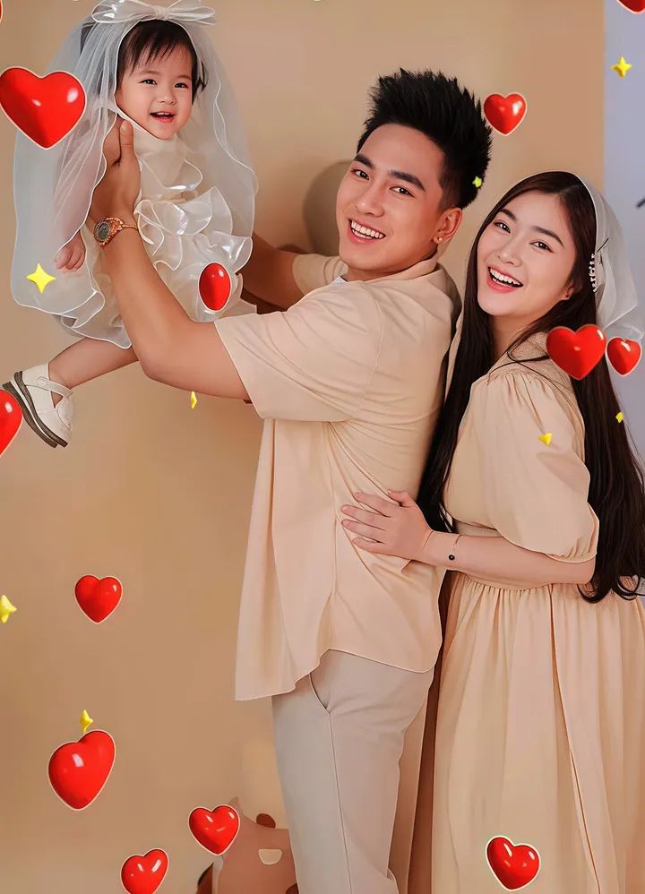 "Sao cứ đăng hình chồng con lên hoài vậy?" - Thanh Trúc đáp đúng một câu mà ai làm mẹ cũng hiểu 5160939667466088379478656273853569587564110n 1751898632328601555720 1751937292667 175193729375141549884