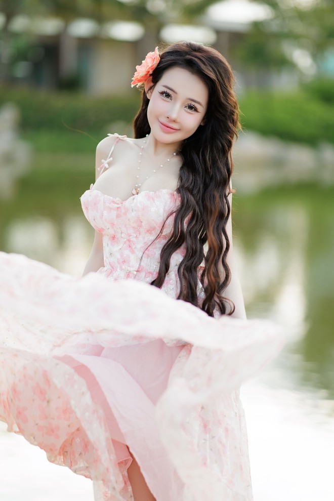 Ngân 98 và những cú lộ mặt mộc gây sốc tâm lý- Ảnh 3.