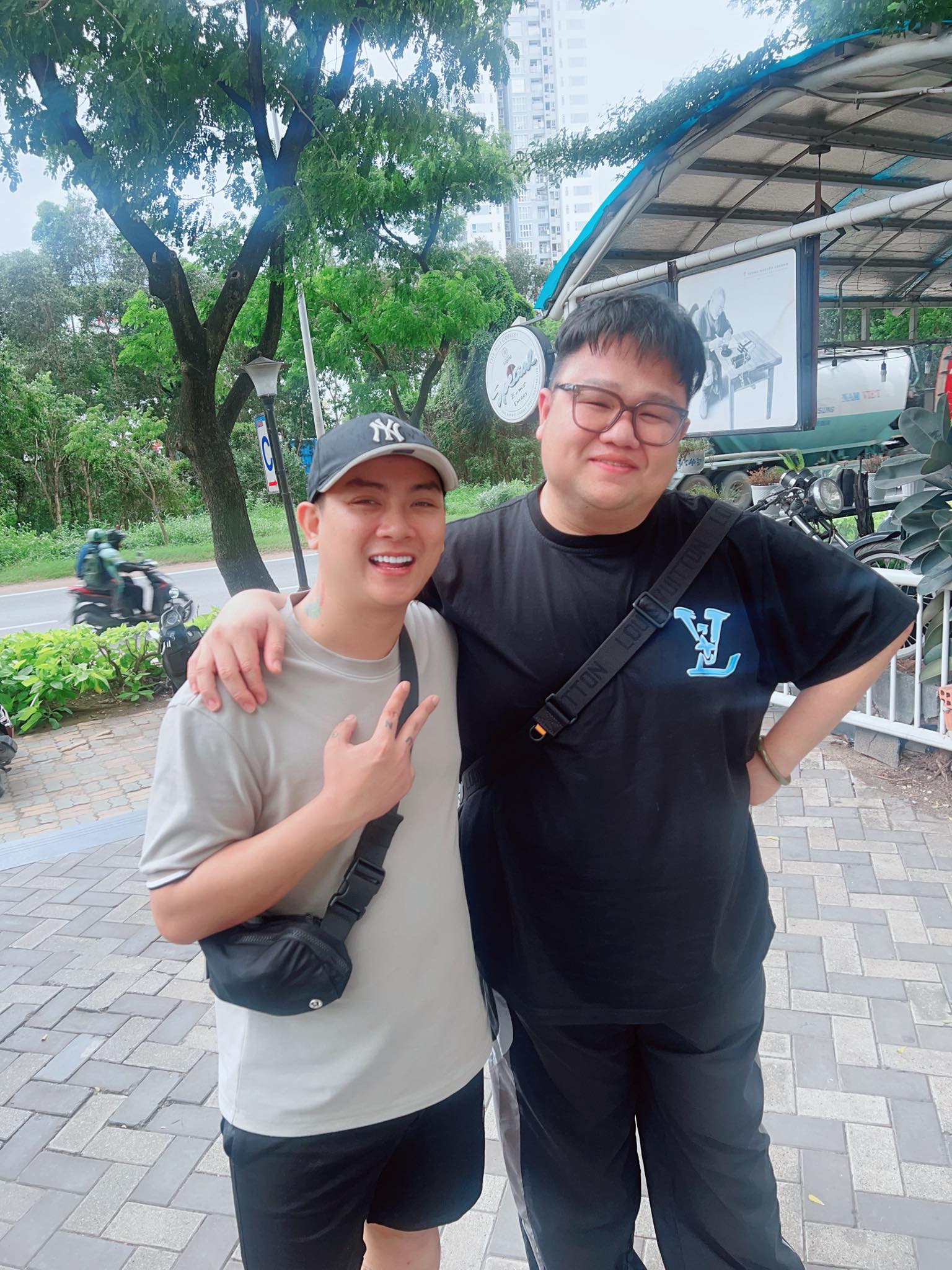 Động thái đầu tiên của Hoài Lâm sau khi Cindy Lư kết hôn- Ảnh 3. Động thái đầu tiên của Hoài Lâm sau khi Cindy Lư kết hôn- Ảnh 3.