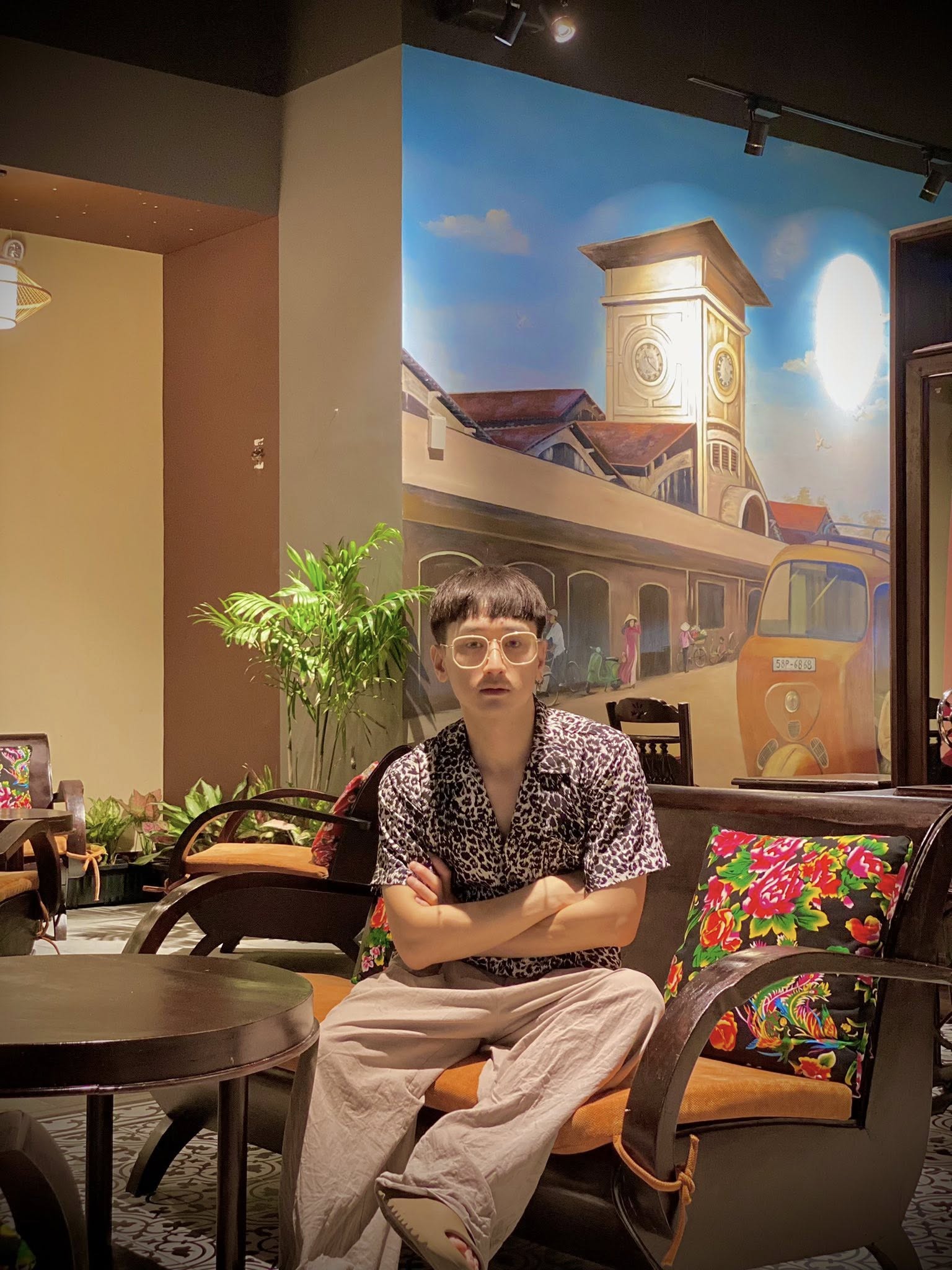 Sao nam Vbiz mắc HIV trở về Việt Nam sau 7 năm ở Thái Lan- Ảnh 2.