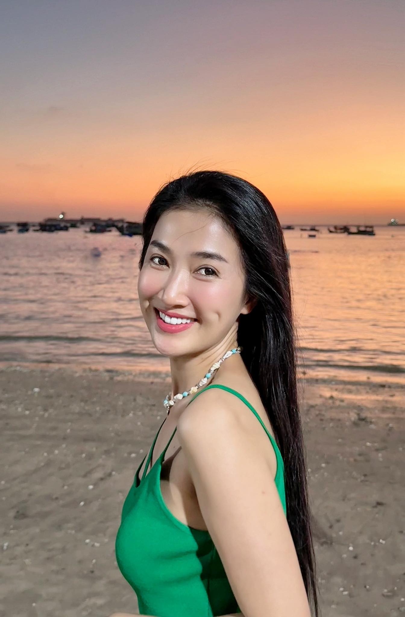 Sao nữ nổi tiếng miền Tây ai cũng biết mặt: Huỷ hôn với bạn trai Tây yêu 12 năm, nhan sắc hiện tại miêu tả bằng 1 chữ!- Ảnh 6. Sao nữ nổi tiếng miền Tây ai cũng biết mặt: Huỷ hôn với bạn trai Tây yêu 12 năm, nhan sắc hiện tại miêu tả bằng 1 chữ!- Ảnh 6.